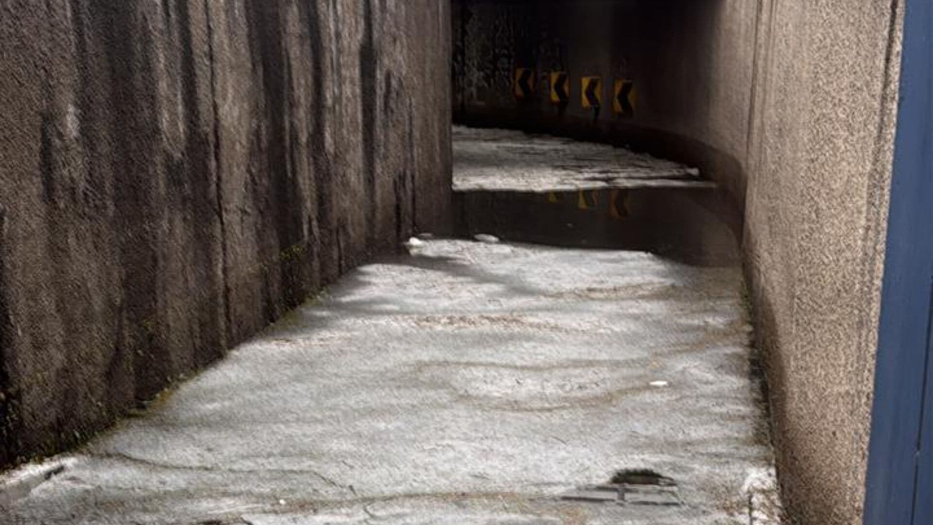 La Lluvia No Perdona en Cuajimalpa: Paso a Desnivel Se Inunda y Llena de Granizo