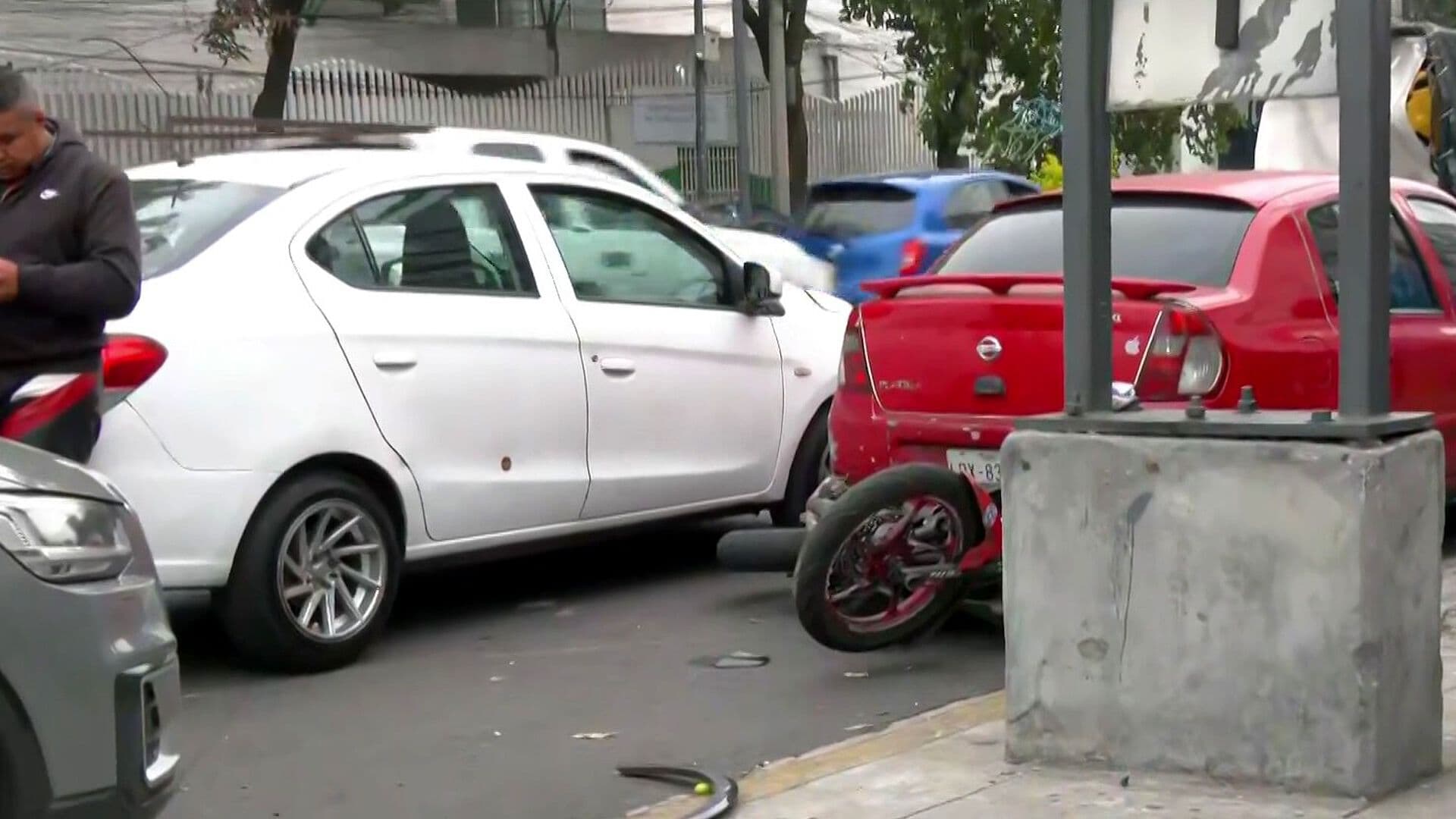 Motociclista Sale Proyectado Tras Choque en la Colonia Buenos Aires, CDMX