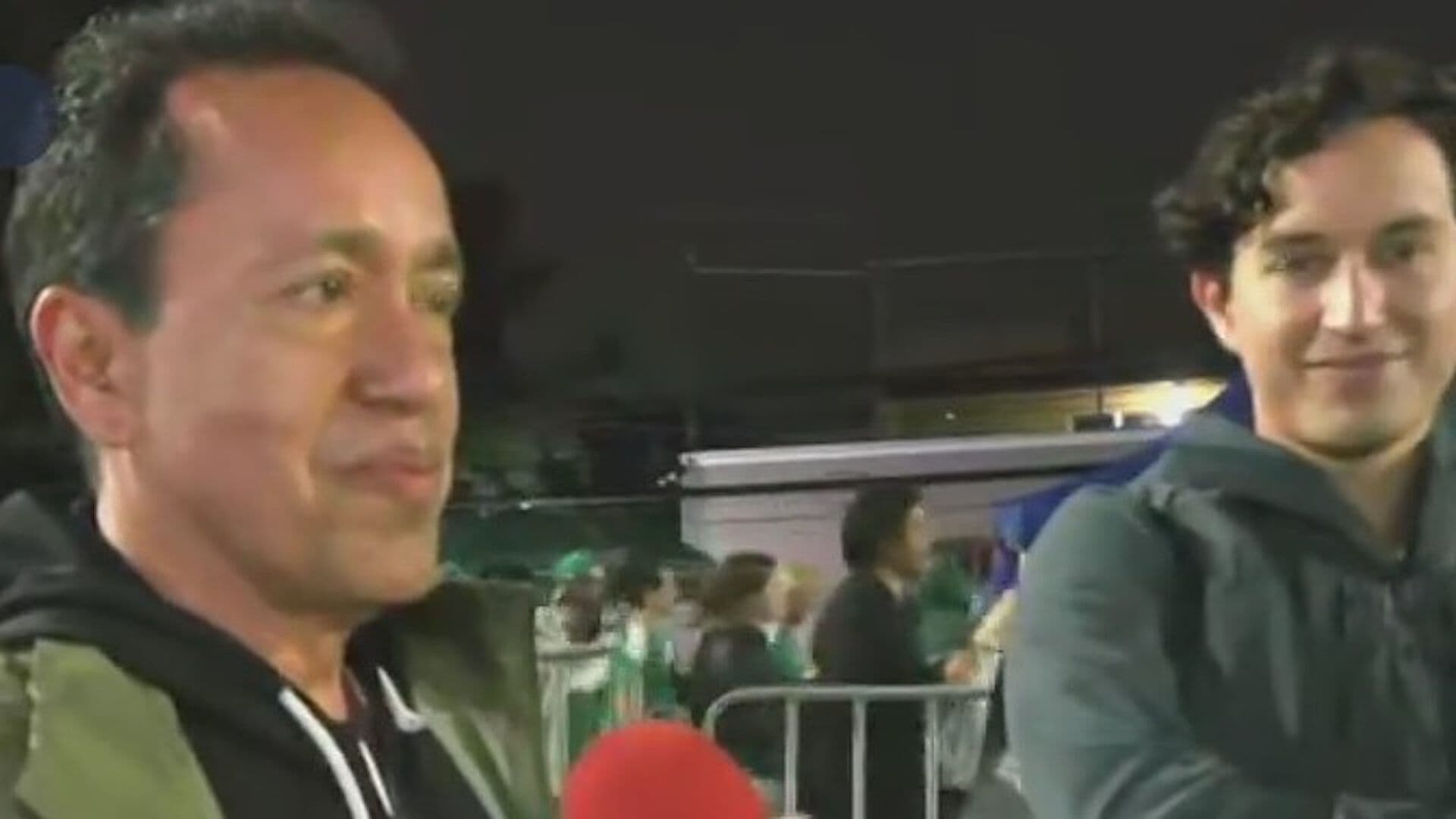 Opiniones Encontradas de Aficionados al Salir del Estadio en Ciudad de México