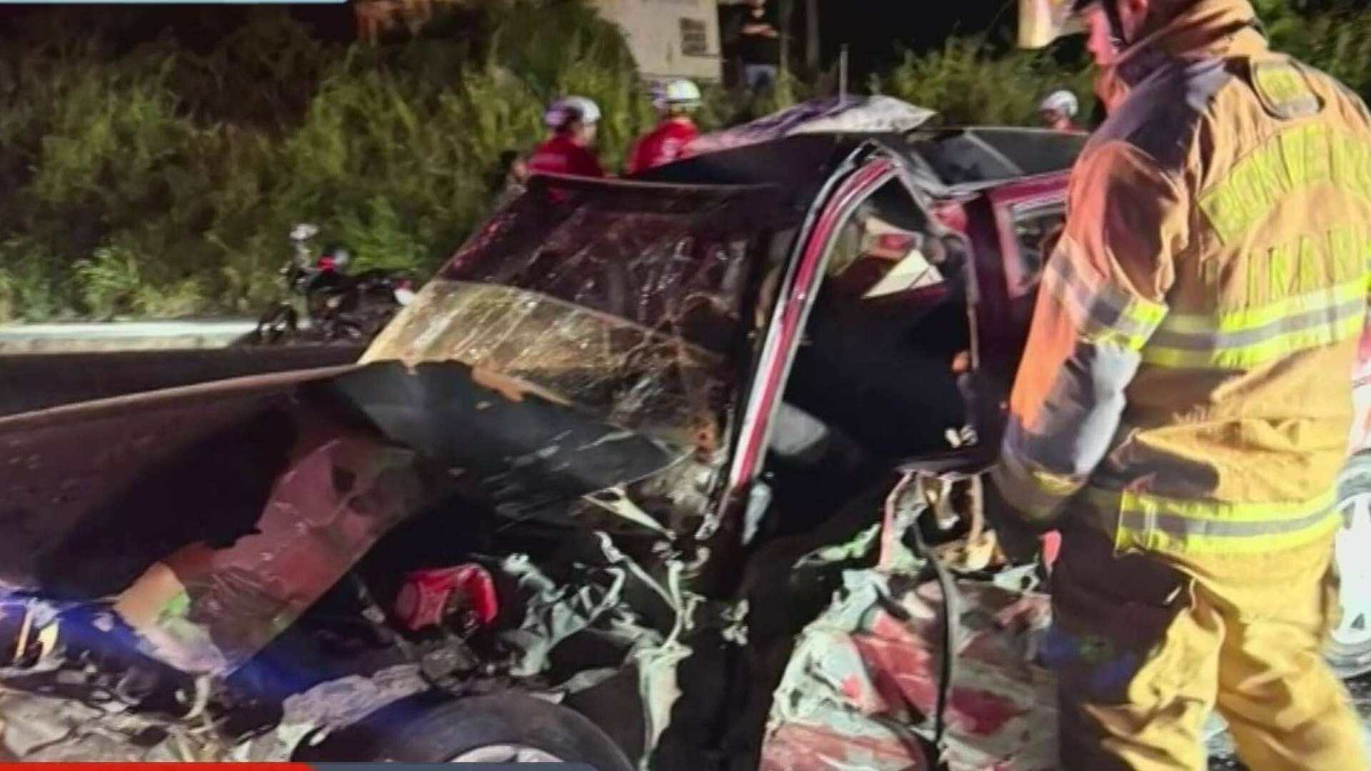Deja Un Herido Choque de Tráiler con Carro en Carretera Nacional en Linares
