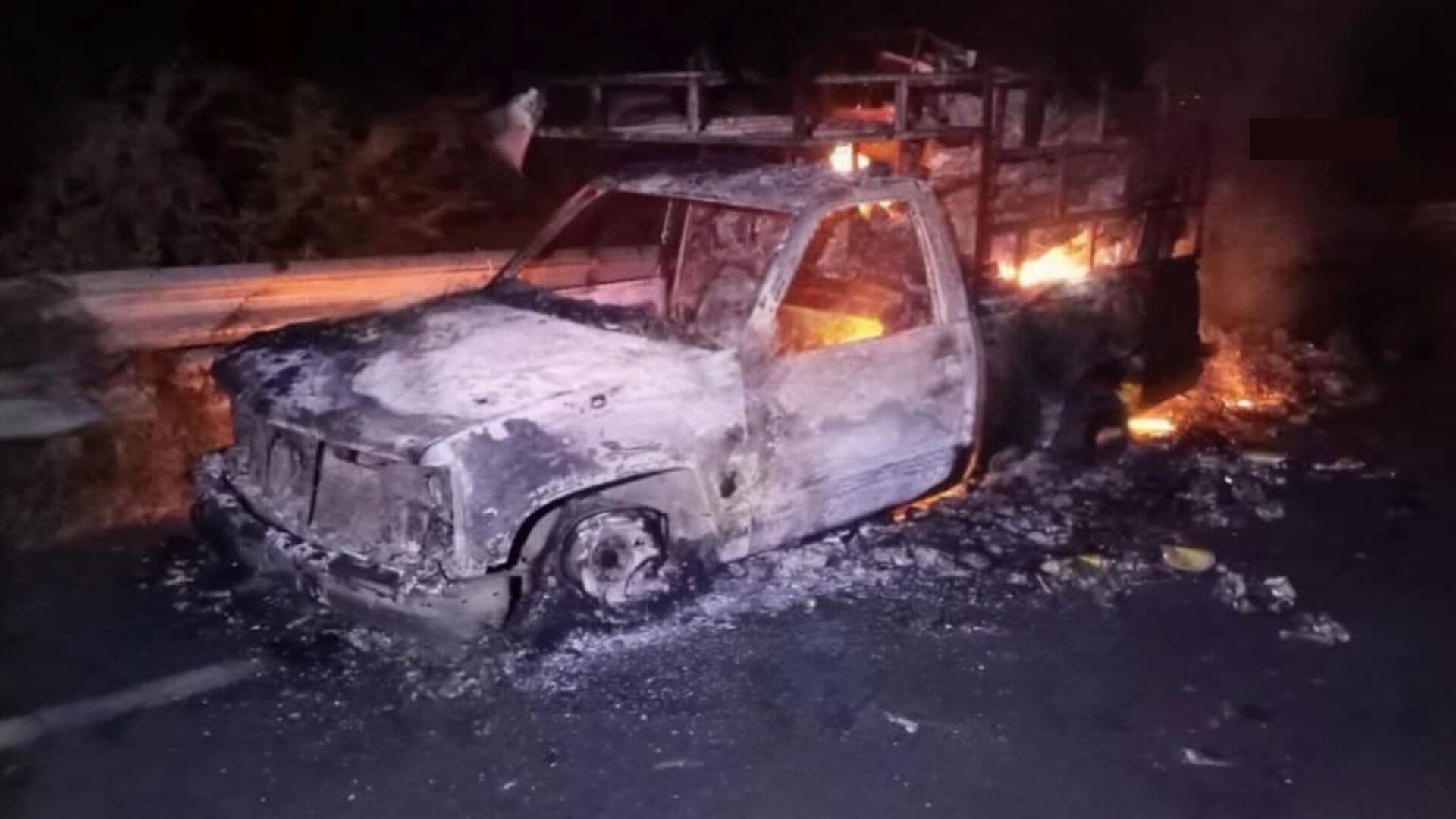 Queman Vivo a Presunto Ladrón de Llantas en Puebla