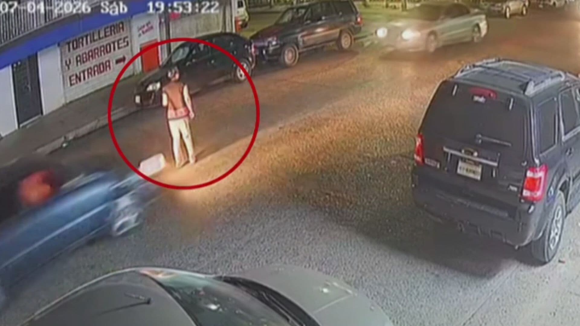 VIDEO: Conductor Huye tras Arrollar a una Mujer en Los Mochis, Sinaloa
