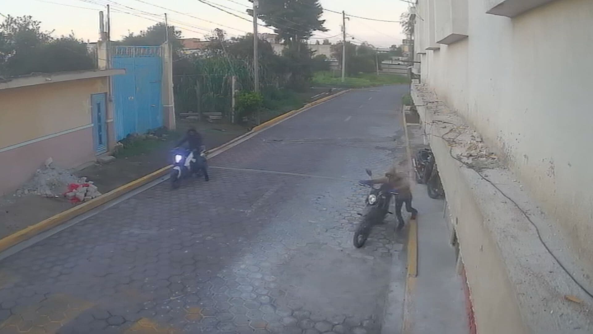 Video Robo Motocicleta Dos Ladrones Calle Guadalupe Victoria Huejotzingo Puebla