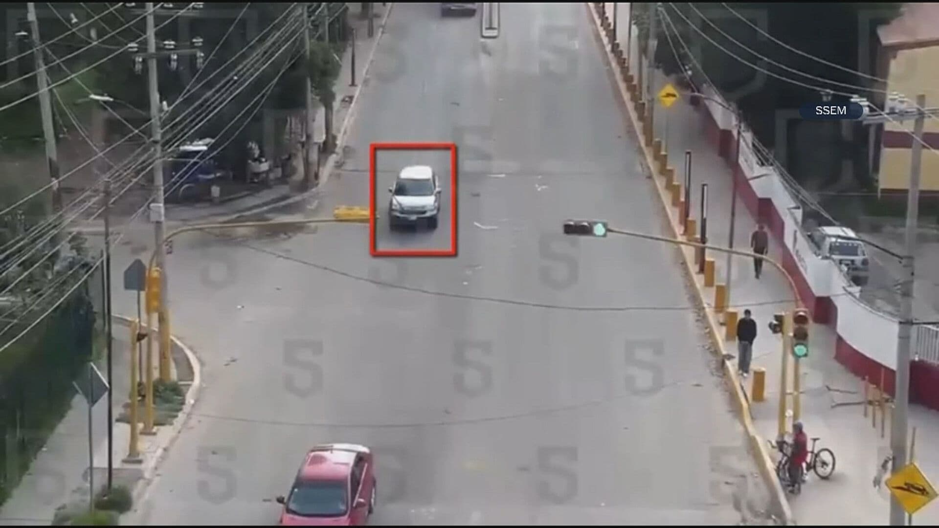 Persecución y Detención en Chicoloapan de Tres Implicados en Fraude de Compra de Auto en Hidalgo
