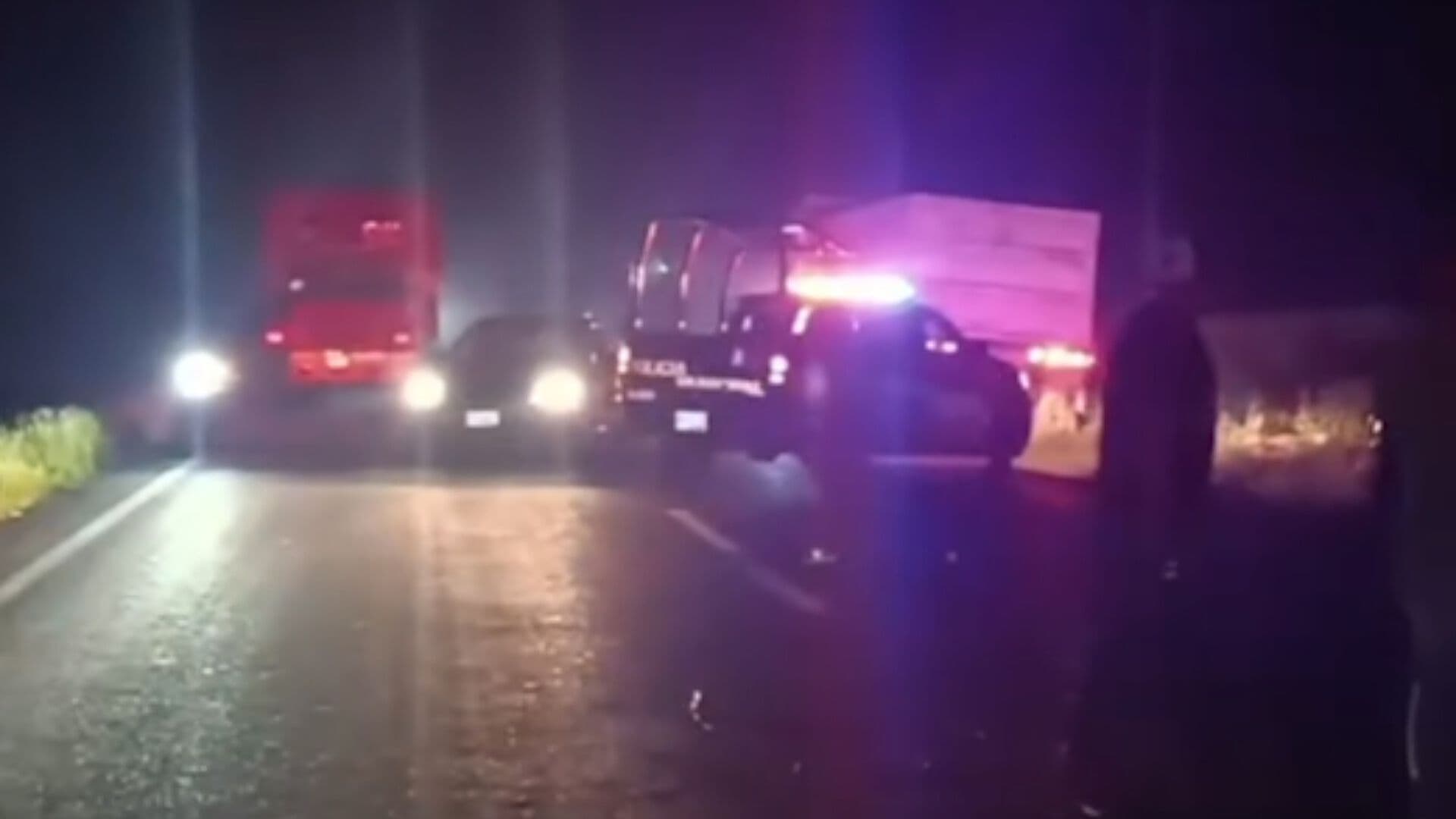 Cierran Carretera de Puebla por Negativa de Aseguradora a Pagar Daños de un Accidente