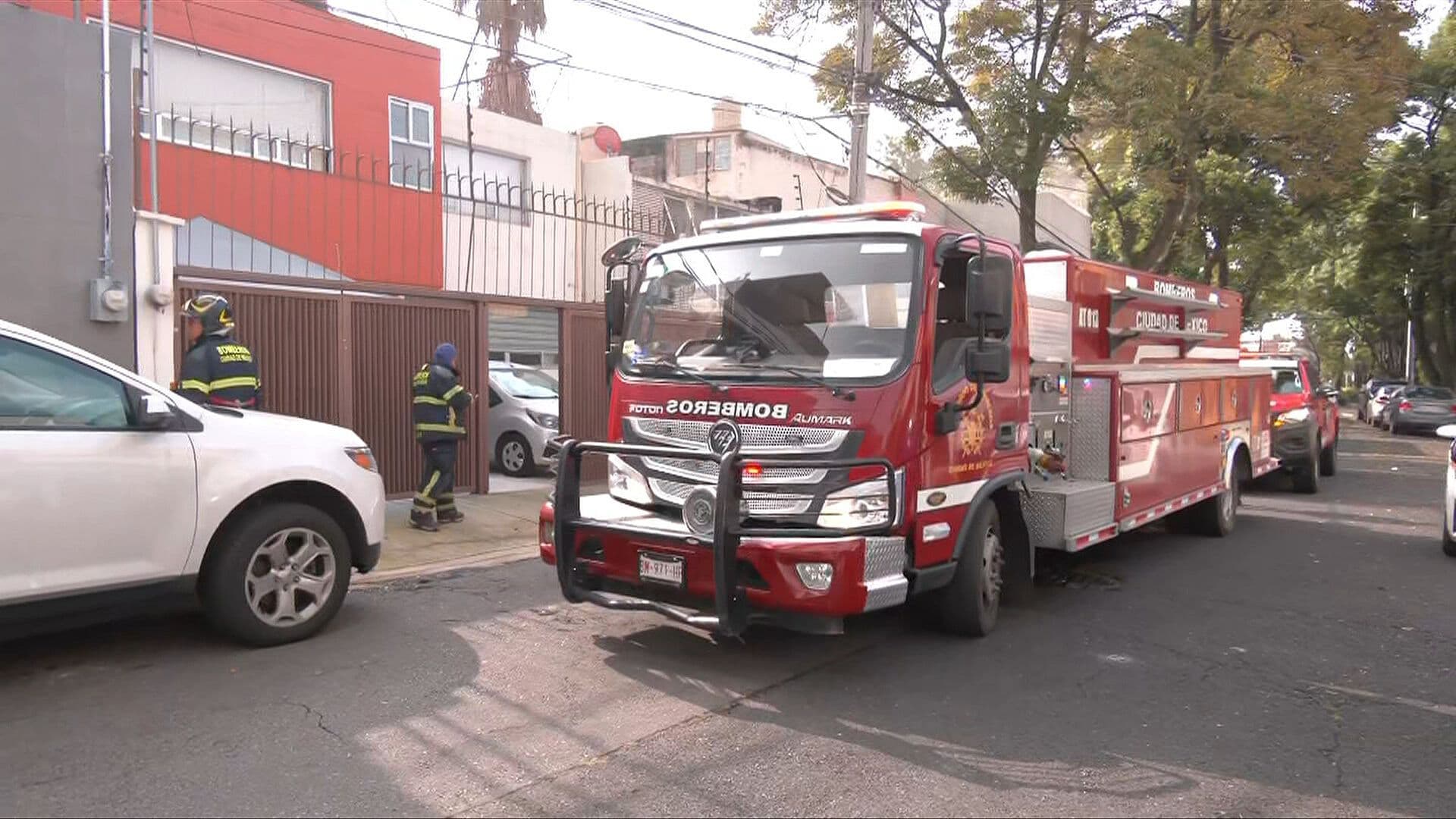 Cortocircuito en Líneas Eléctricas en la Campestre Churubusco, CDMX