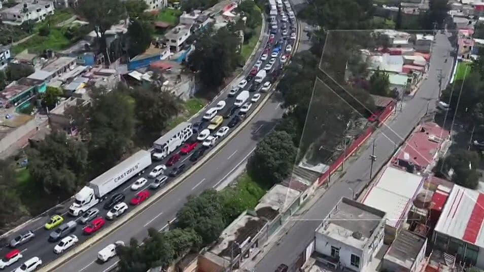 Así se Ve Desde el Aire el Caos Vial en la México-Cuernavaca por Bloqueo
