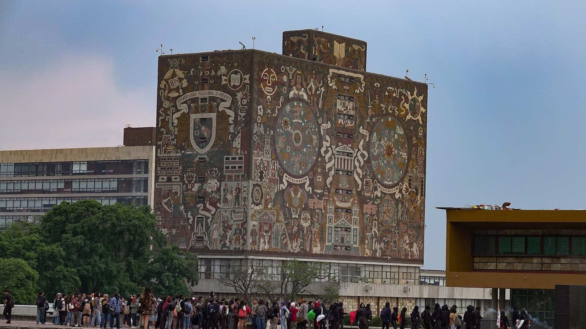 UNAM Presenta Denuncia Penal por Fraudes Relacionados con Exámenes de Licenciatura