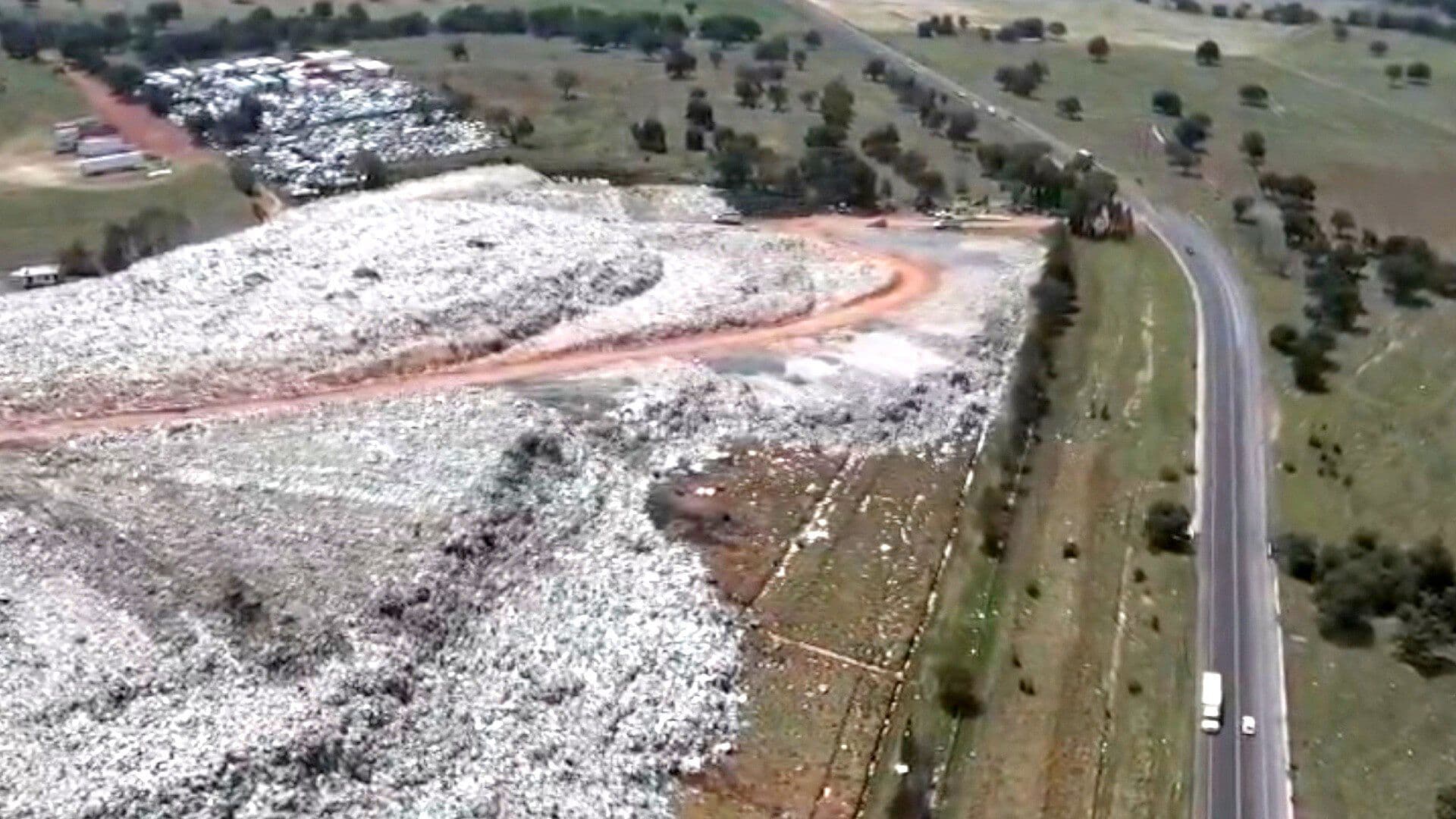 Desbordamiento Relleno Sanitario por Lluvia Carretera Tlaxco-Apizaco en Tlaxcala