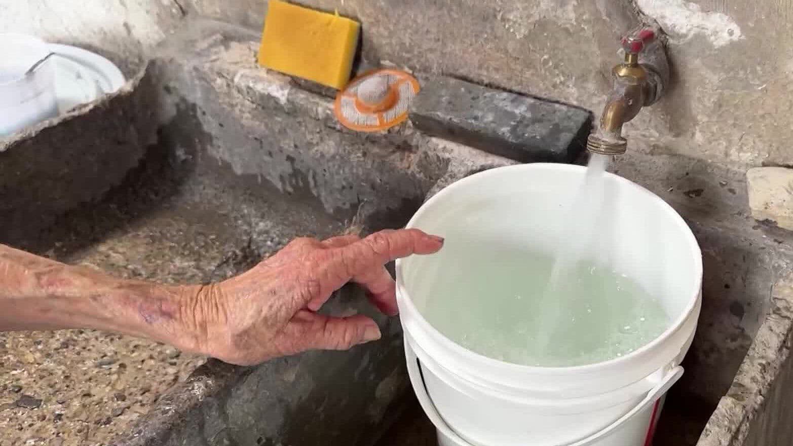 Habitantes de la ZMG Prefieren Comprar Garrafones Antes que Enfermarse con Agua de la Llave