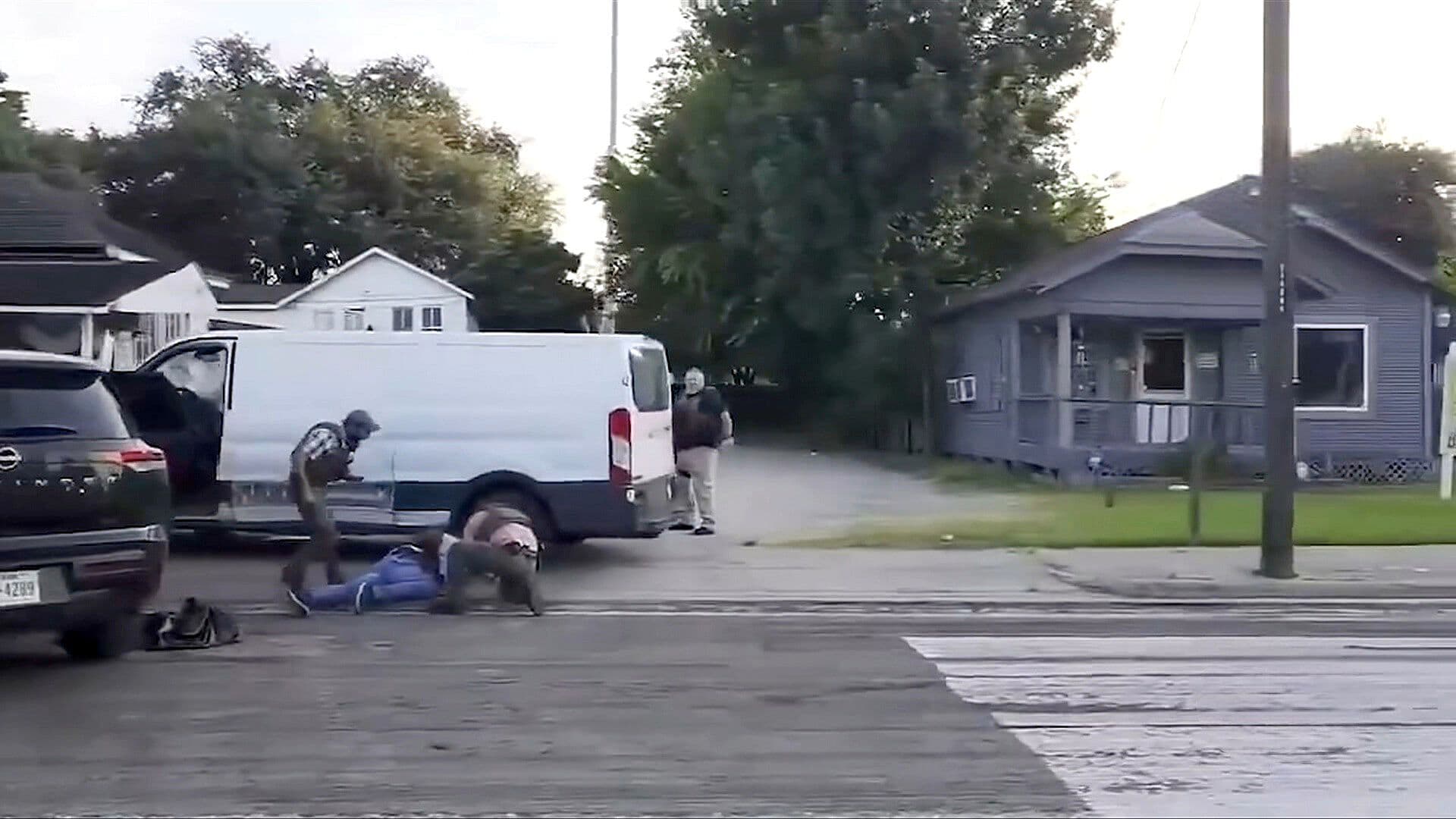 Agente del ICE Asesina a Mexicano Que Presuntamente Intentó Atropellarlo, en Houston