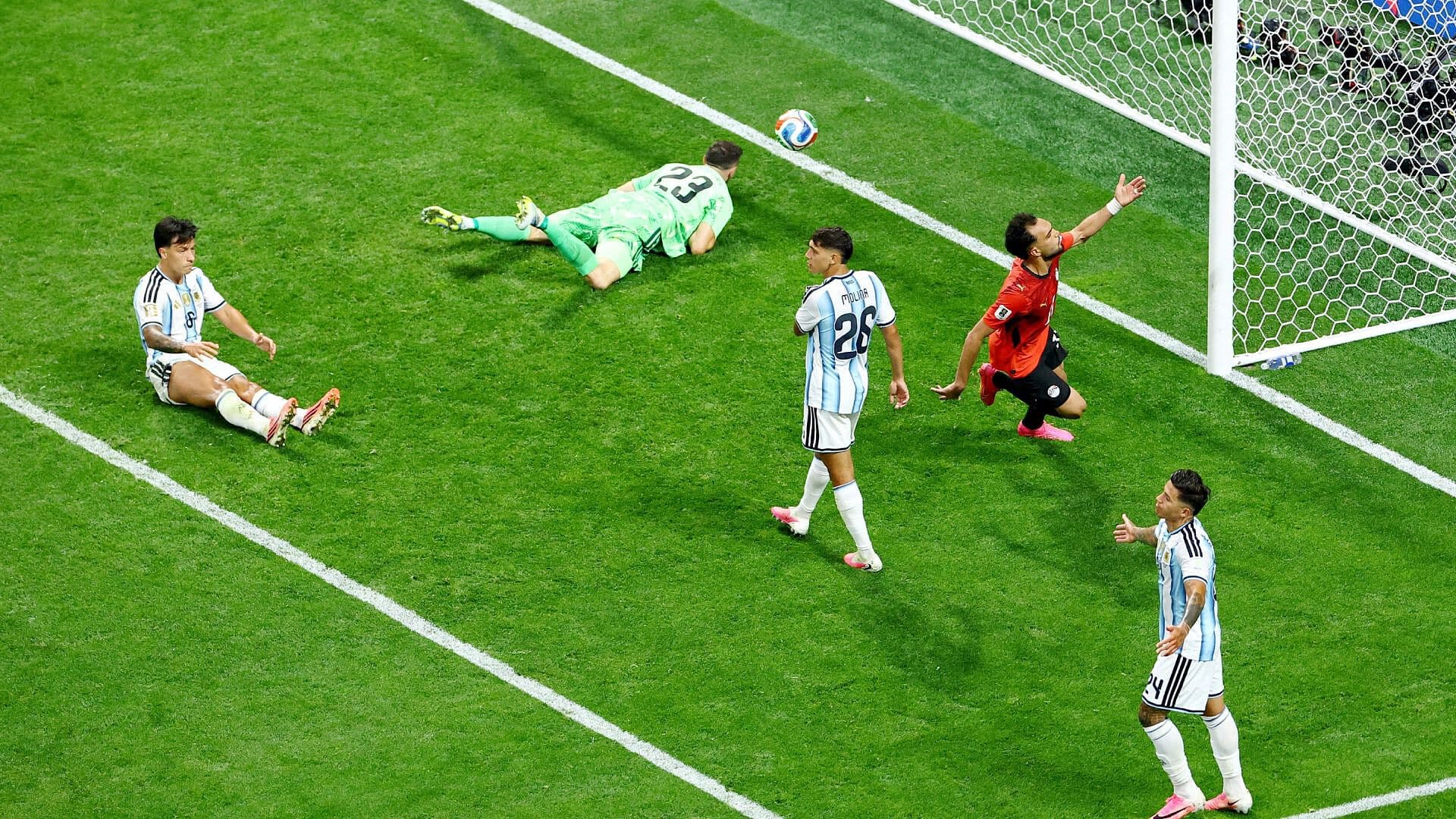 ¿Por Qué NO Tenían que Anular el Gol de Egipto vs Argentina en el Mundial? Exárbitro lo Explica