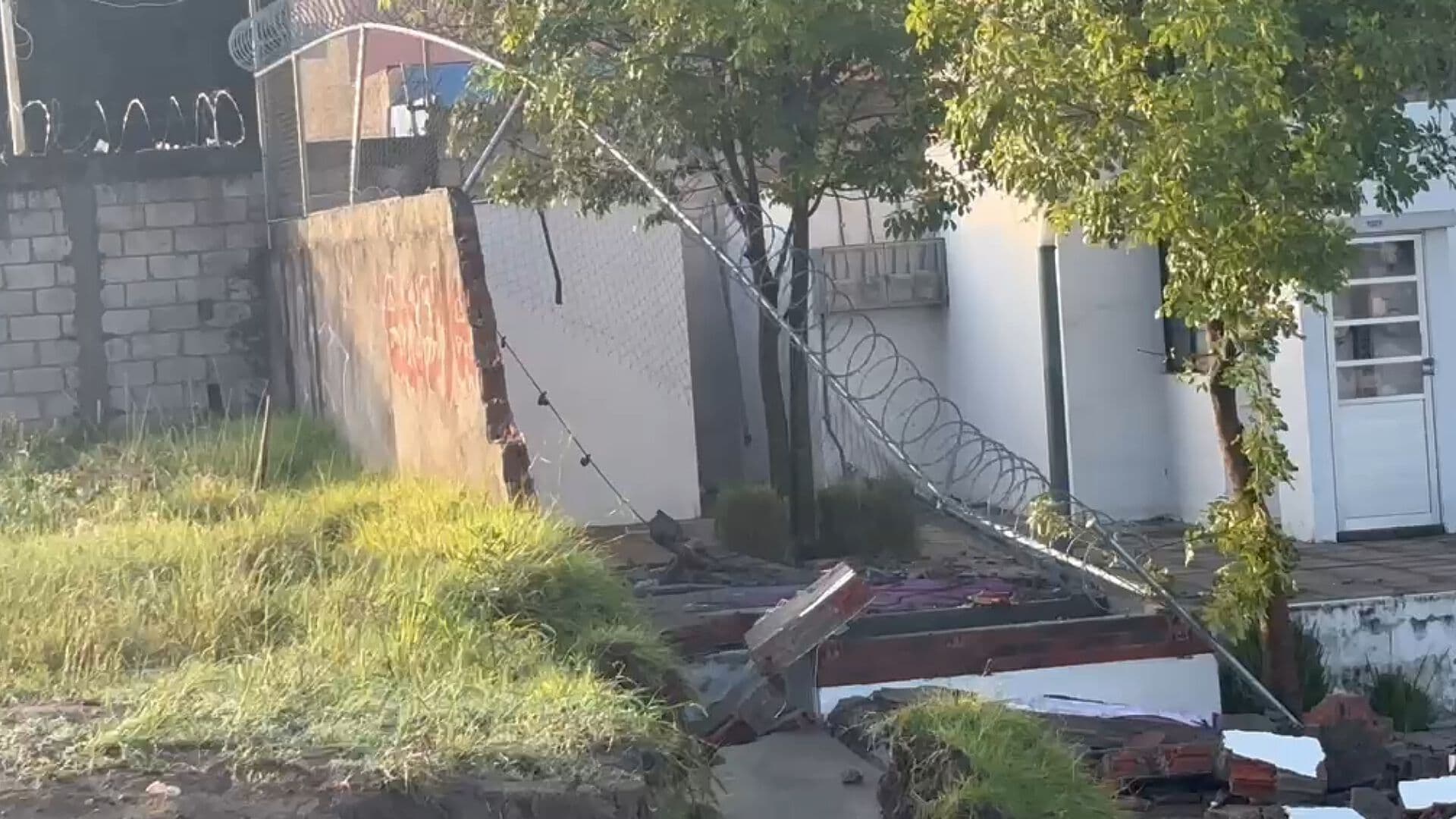 Colapso de Barda en Hacienda Santo Domingo de San Ramón por Lluvia en Puebla