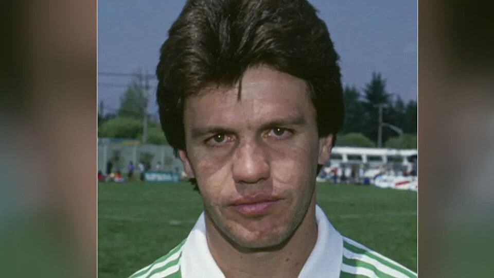 Podcast Política Déjà Vu con Fernanda Caso: La Historia de Javier Aguirre