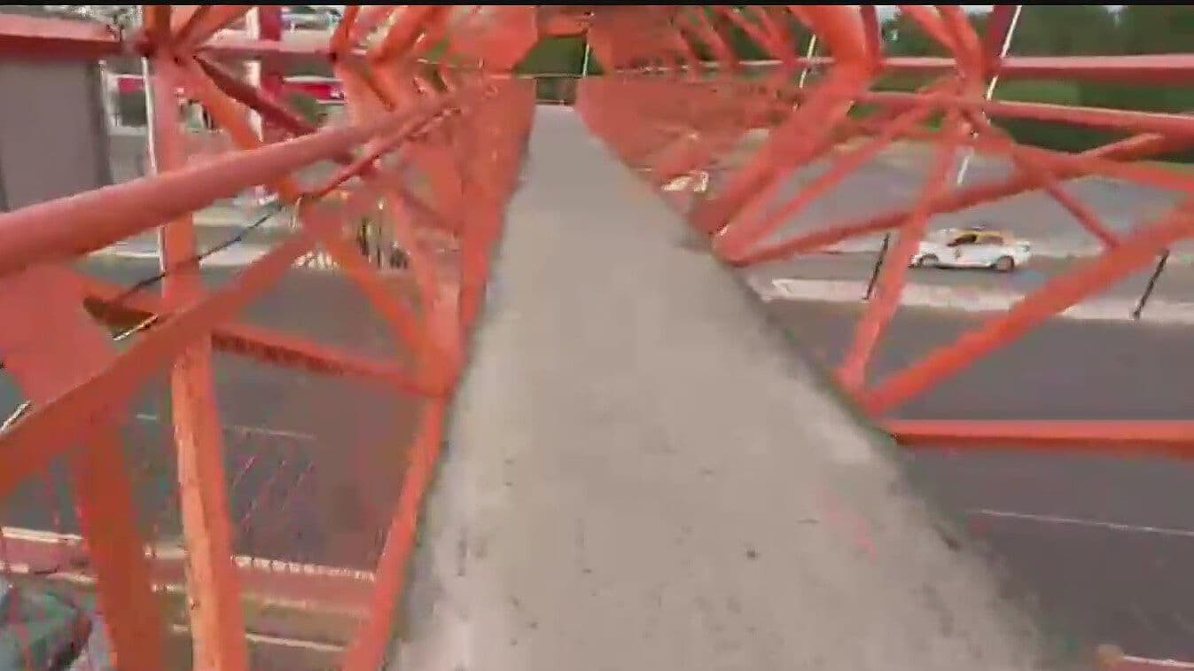 Alertan por Riesgo en Puente Peatonal en Guadalupe