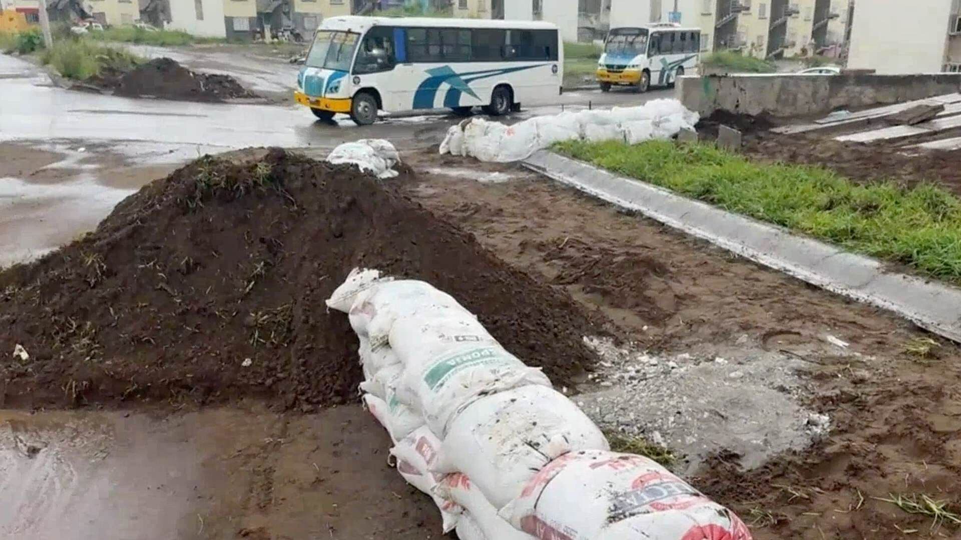 Siguen Reparaciones en Deslave por Lluvia en Condominios del Bienestar Zona Norte Veracruz
