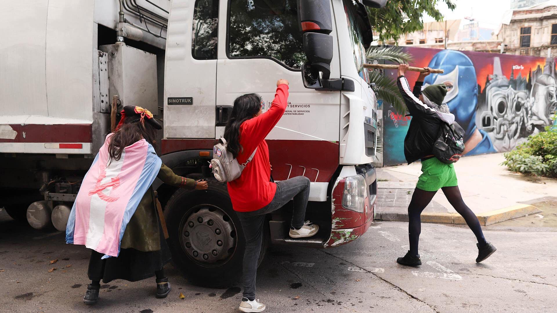 Cancelan Mesa de Diálogo a Comunidad Trans y Realizan Actos Vandálicos en CDMX