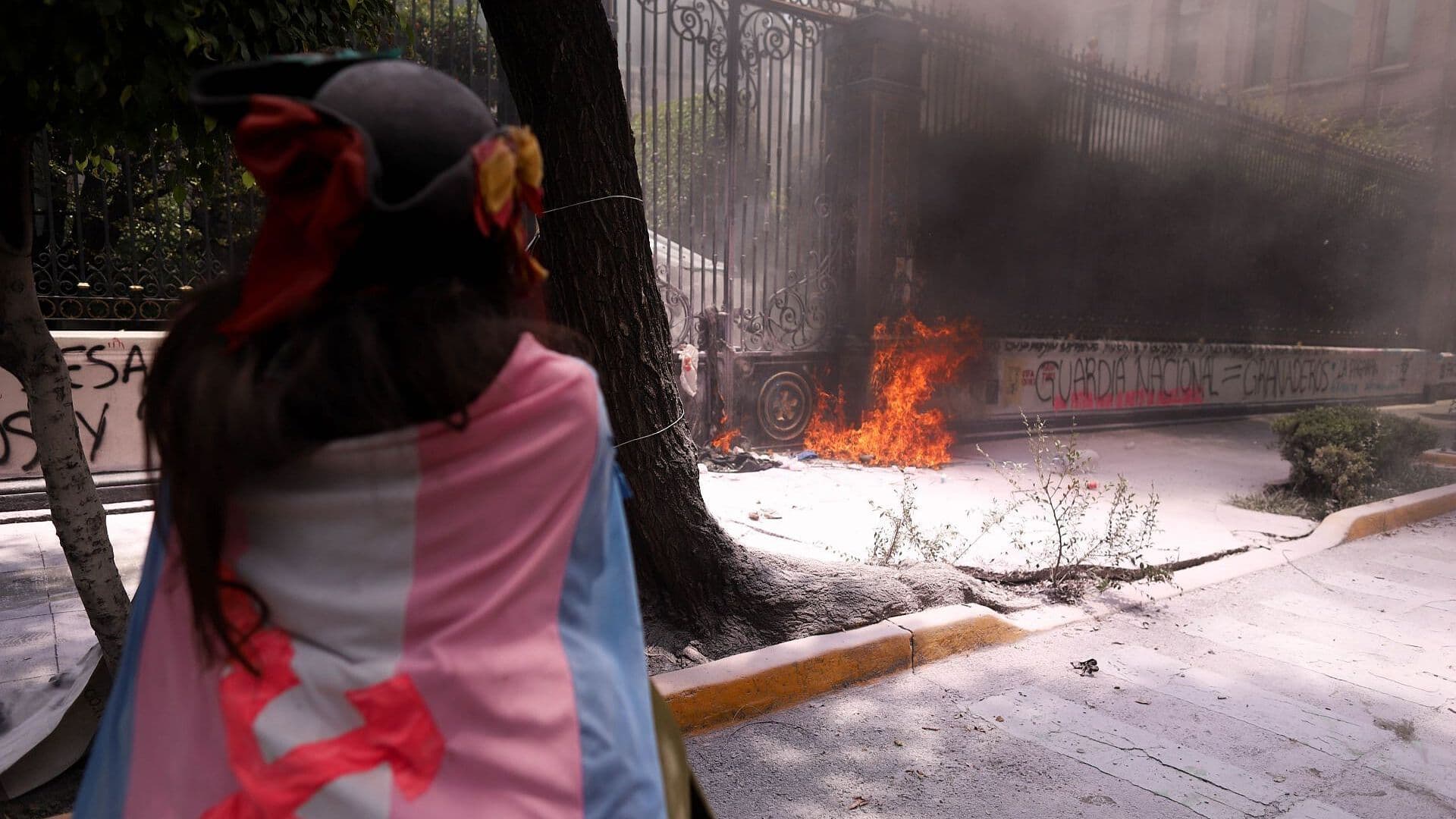 Marchan y Protestan Integrantes de Colectivo Trans en la Ciudad de México