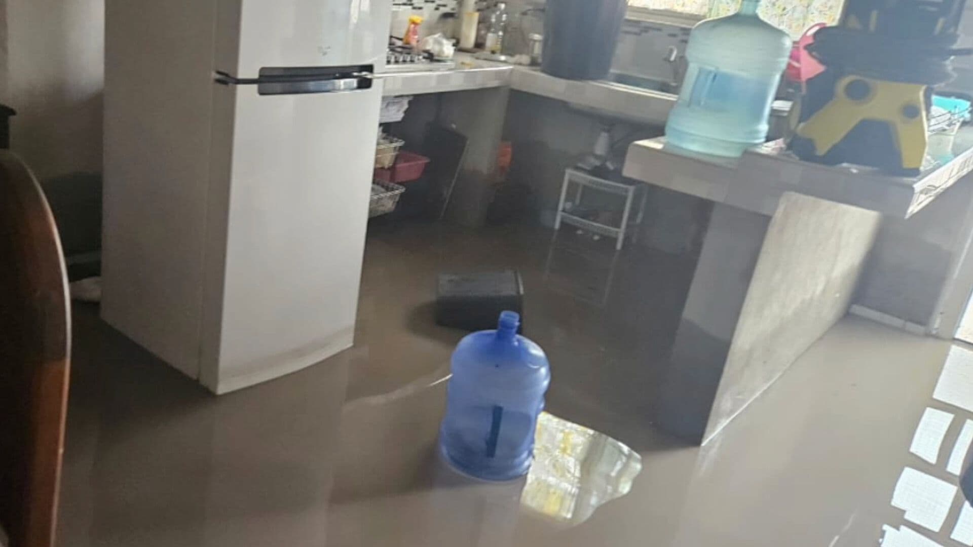 Lluvias Causan Desbordamiento del Arroyo del Cerrito de Gasca Afectando Mínimo a 20 Familias En Salamanca, Guanajuato
