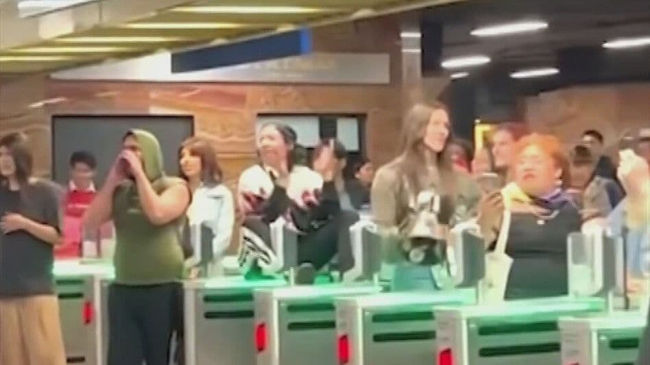 VIDEO: Así Destruyó Comunidad Trans Candelabros y Faroles del Metro Hidalgo, CDMX