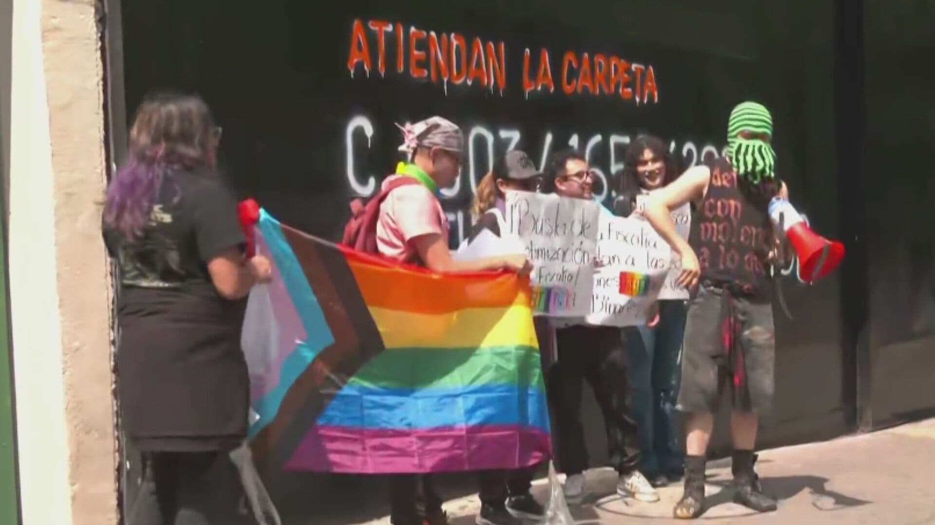 Comunidad Trans Realiza Pintas en Juzgados de Dr. Lavista en CDMX