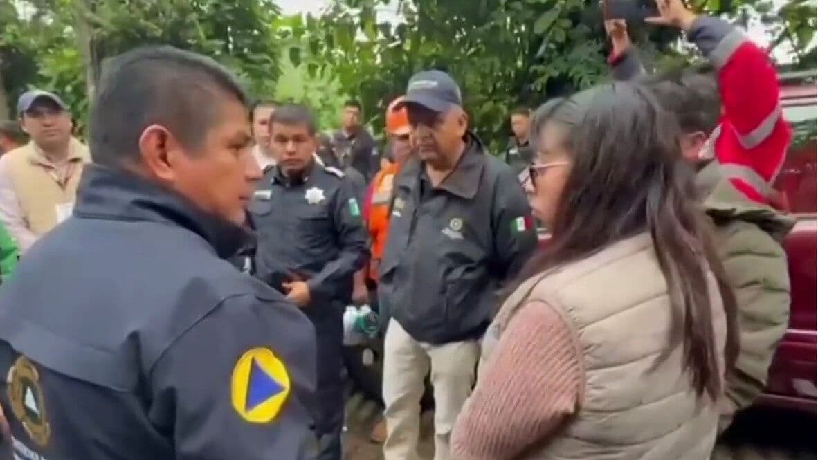 Continúa Búsqueda de Padre e Hijas Arrastrados por Corriente en Gruta de Cuetzalan, Puebla
