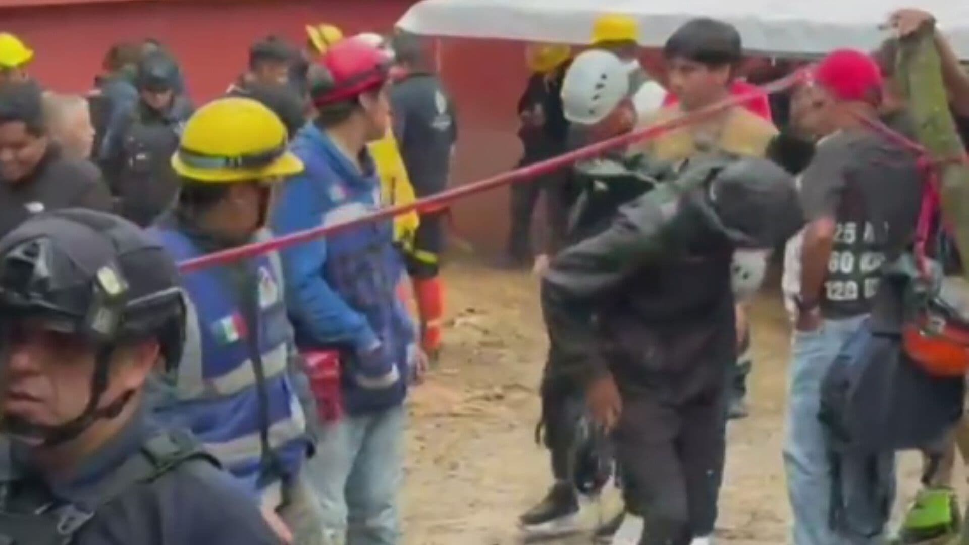 Hallan Cuerpos de Dos Excursionistas en Gruta de Cuetzalan, Puebla