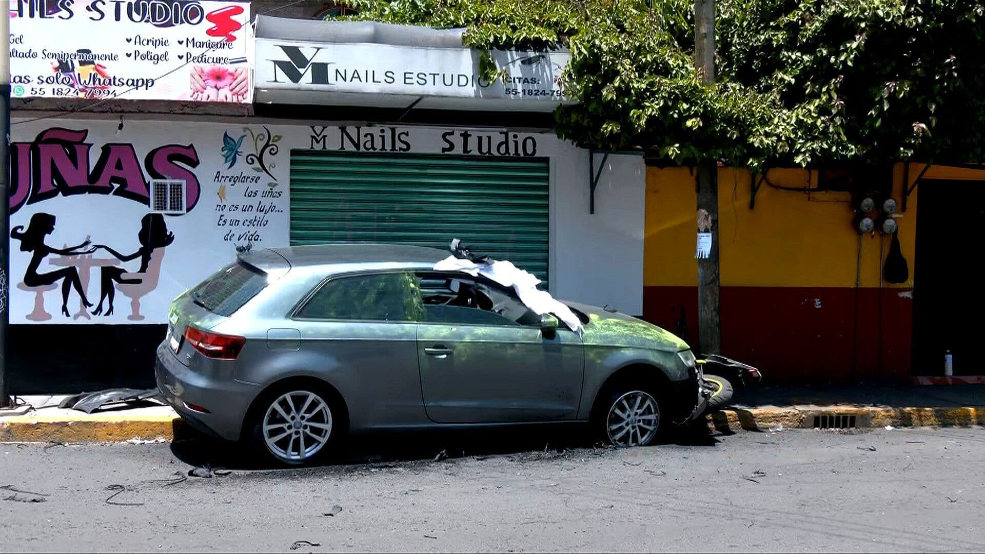 Vehículo Baleado Sigue en el Lugar del Ataque 12 Horas Después en Iztapalapa, CDMX