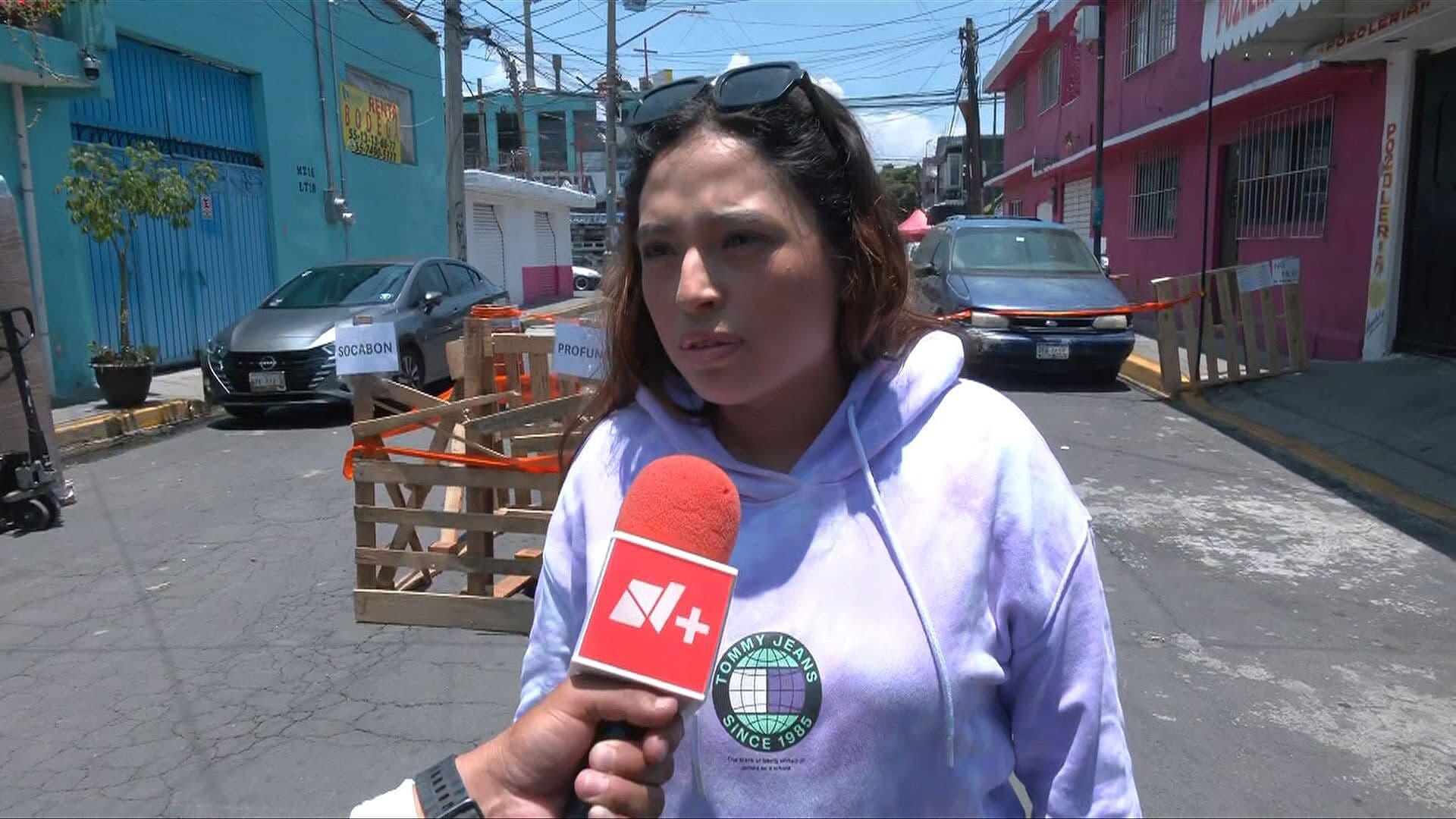 "Se Ve Cómo el Suelo Todo se Fue para Abajo": Socavón en la Colonia La Era, Iztapalapa