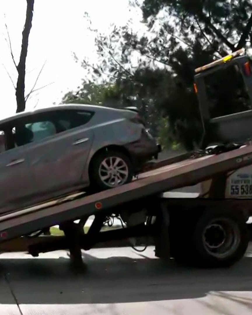 Fatal Huida de Trailero: Atropelló a Persona y Chocó Auto en Tlalnepantla, Edomex