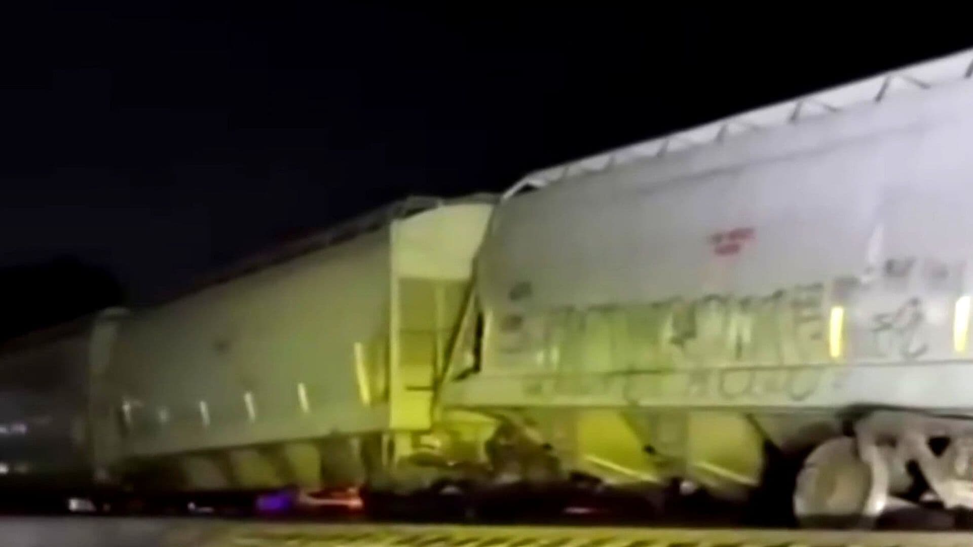 Descarrilan 11 Vagones de Tren Carguero en Ciudad Mendoza, Veracruz; No Hay Lesionados