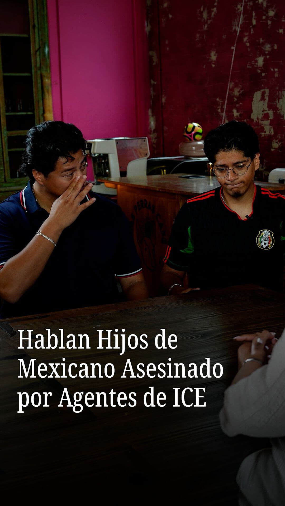 Hijos de Mexicano Asesinado por Agentes de ICE Rompen el Silencio