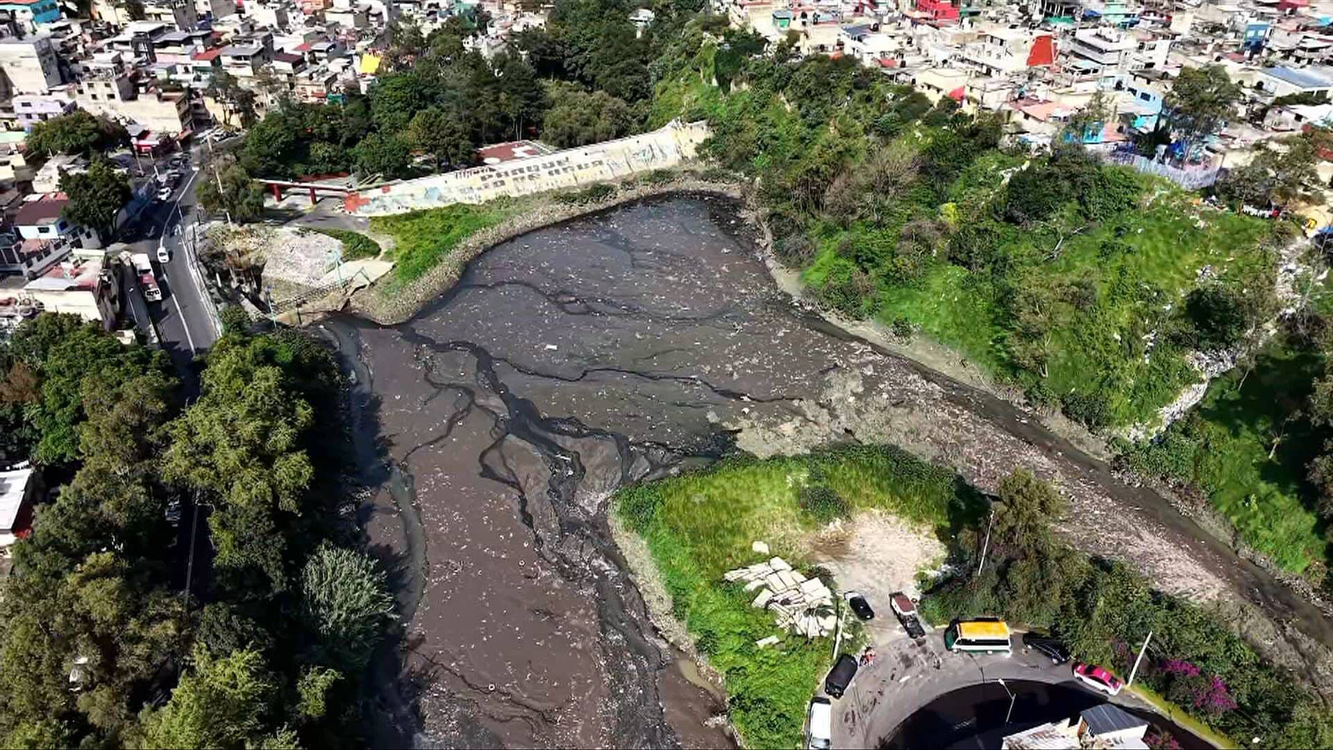 Presa Becerra en Riesgo por Toneladas de Basura en la Alcaldía Álvaro Obregón, CDMX
