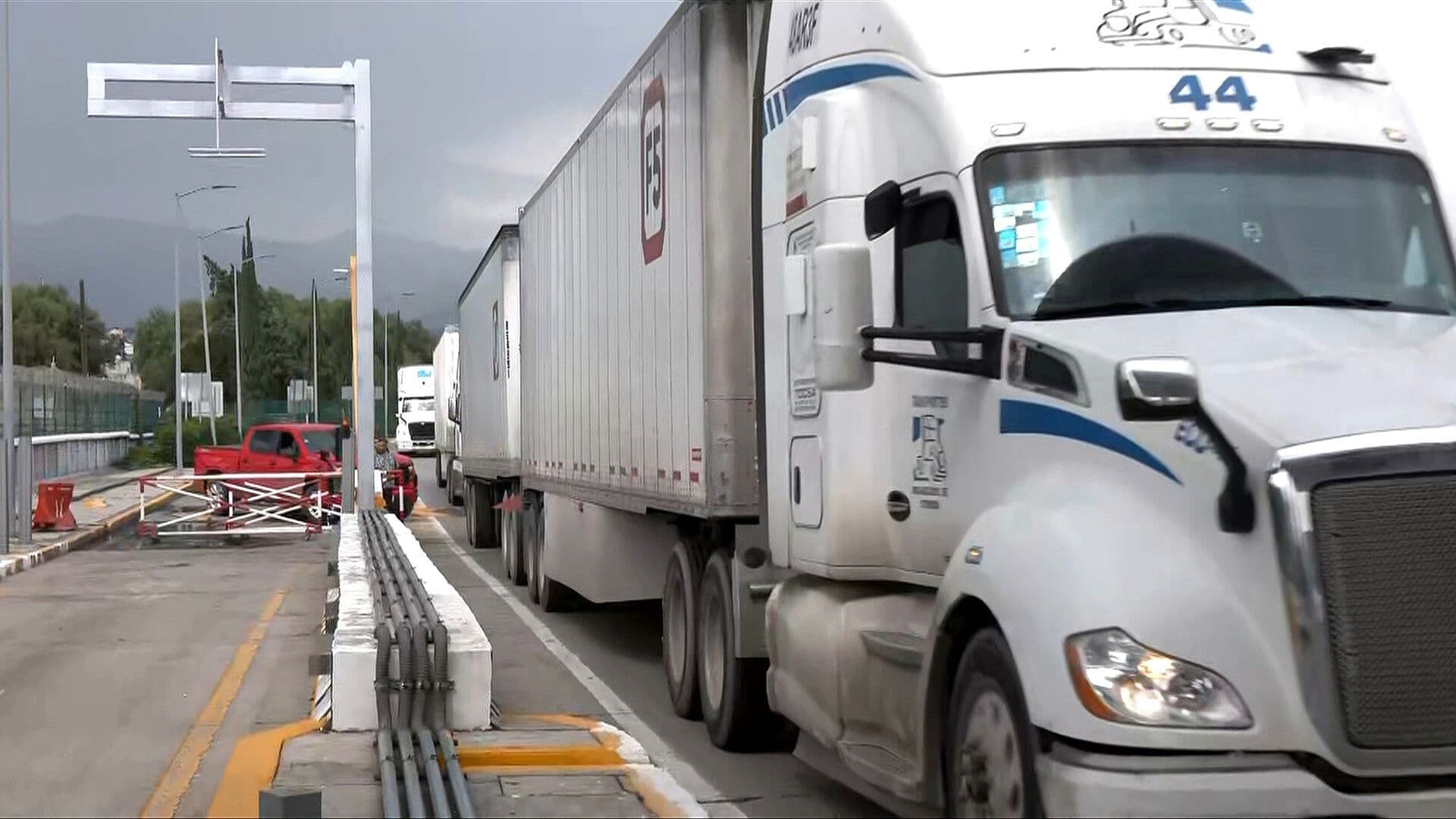 Identifican Nuevo Modus Operandi para Asaltar a Transportistas en Carreteras de México, ¿Cómo Operan?