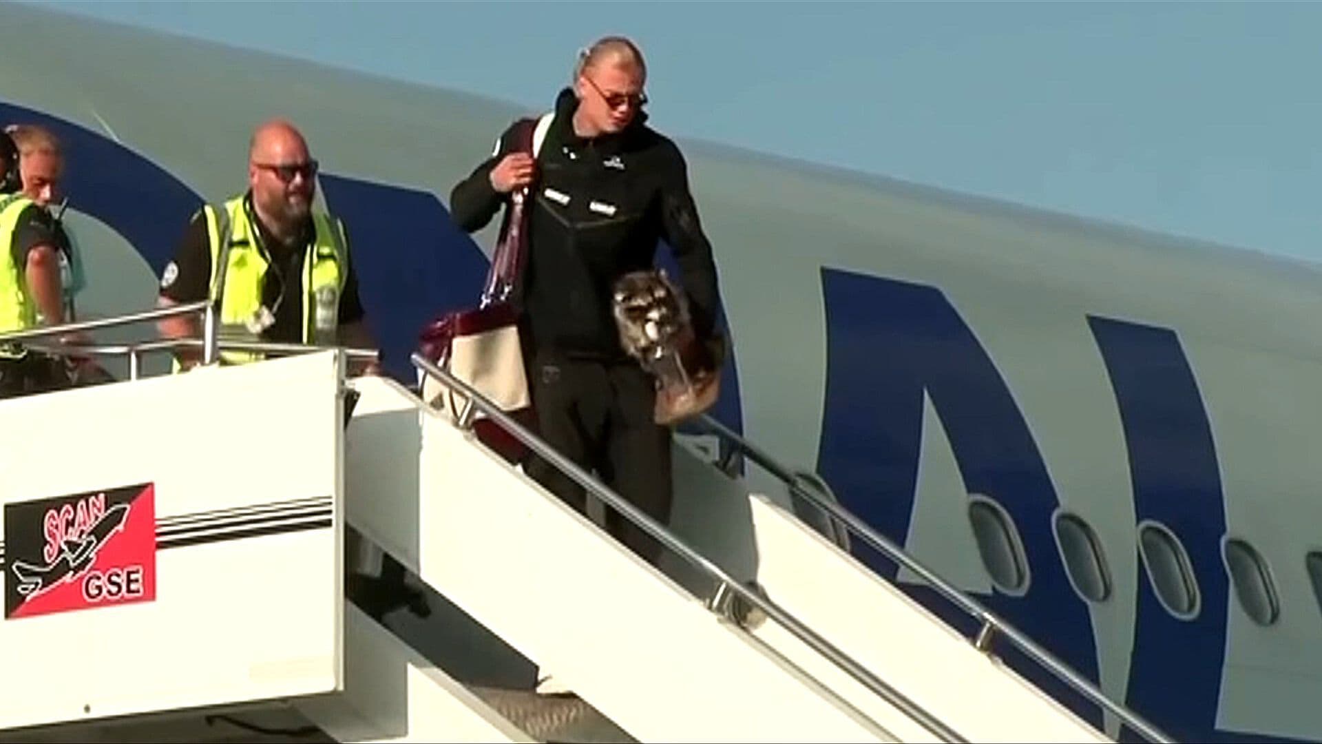 Aficionados y el Príncipe Heredero Reciben en Noruega a su Selección para Remo Vikingo Masivo