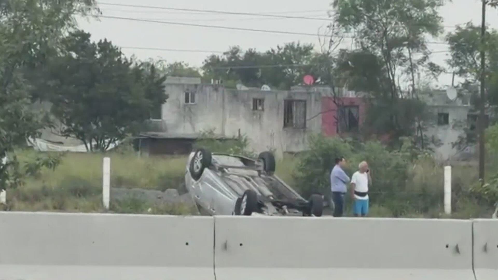 Deja Un Herido Volcadura de Carro en Blvd. Miguel de la Madrid en Guadalupe