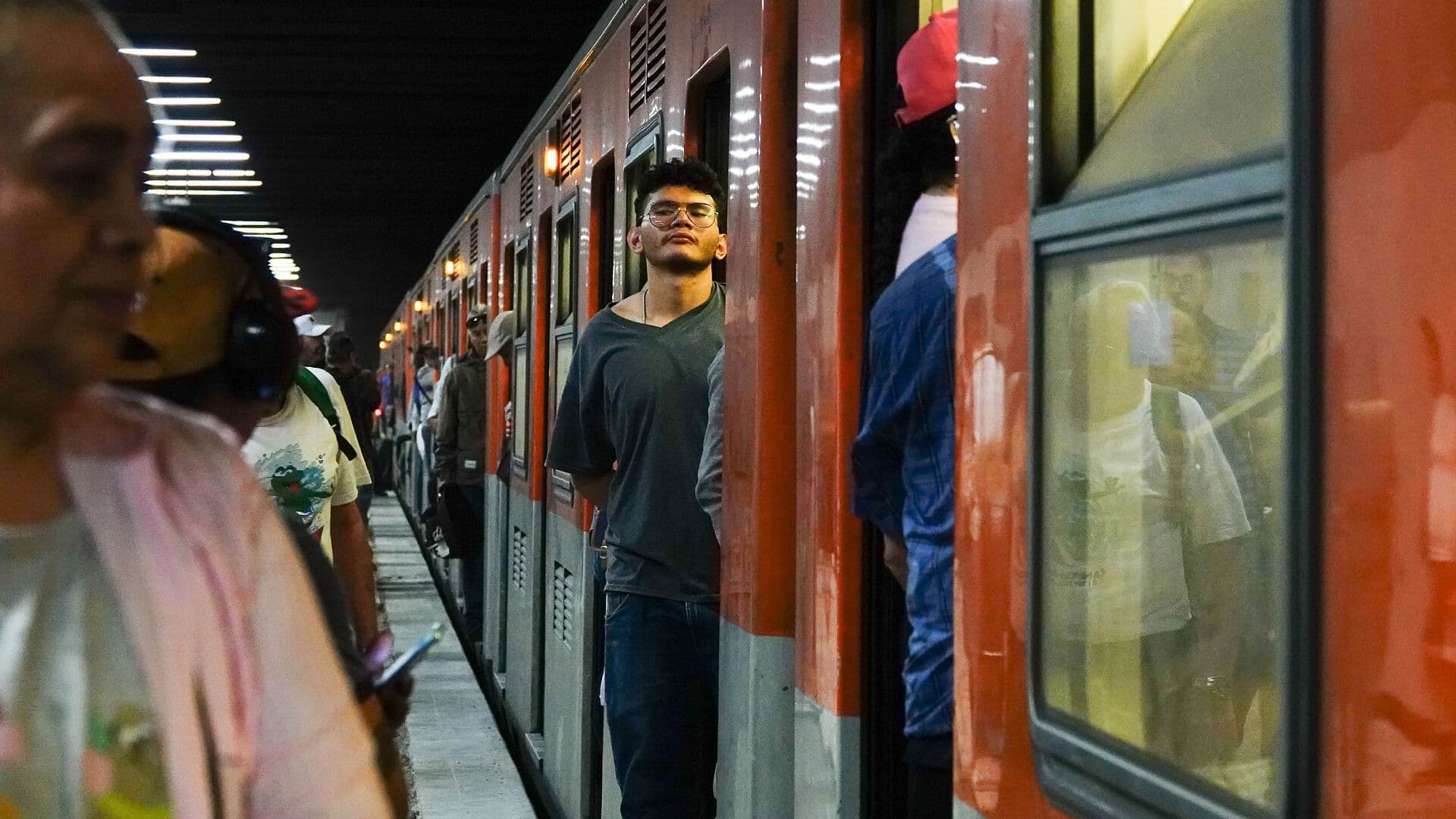 Metro CDMX: Usuarios Reportan Retrasos en Líneas 3, 12 y B