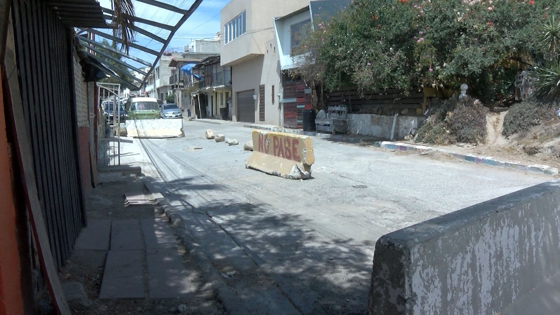Reportan Hundimiento en Calle Benito Juárez de Tijuana; Temen Deslizamiento