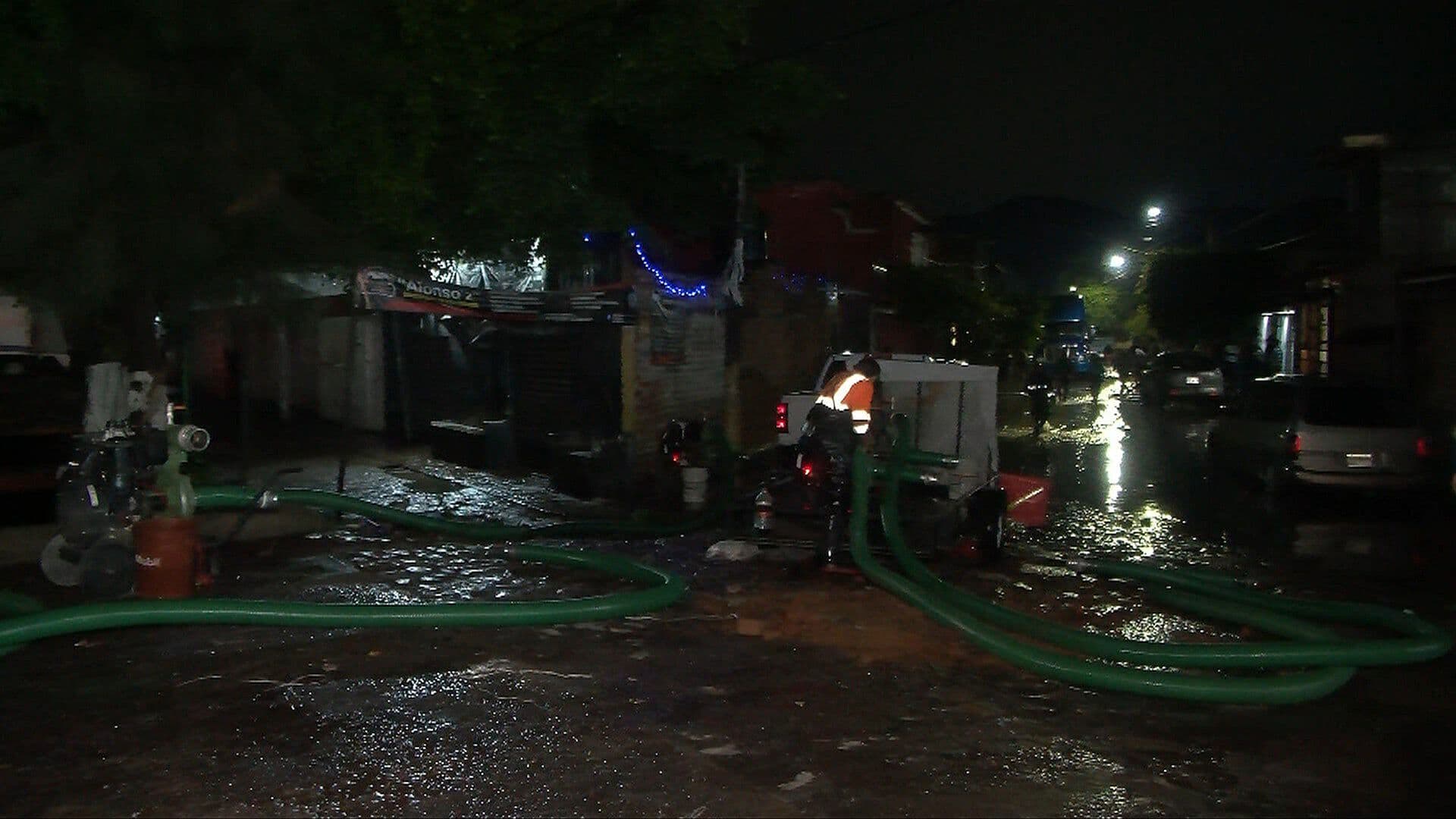 Labores de Limpieza tras Desbordamiento de Canal en Tlajomulco, Jalisco