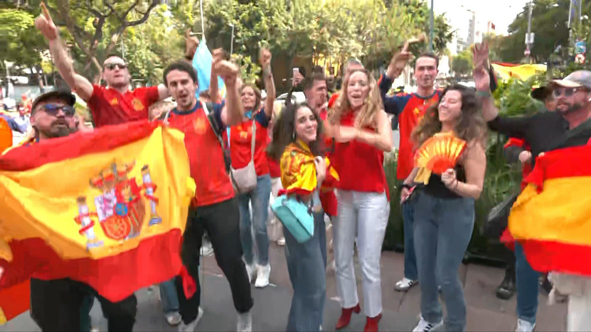 Aficionados Españoles Celebran Pase a la Final del Mundial 2026 en CDMX