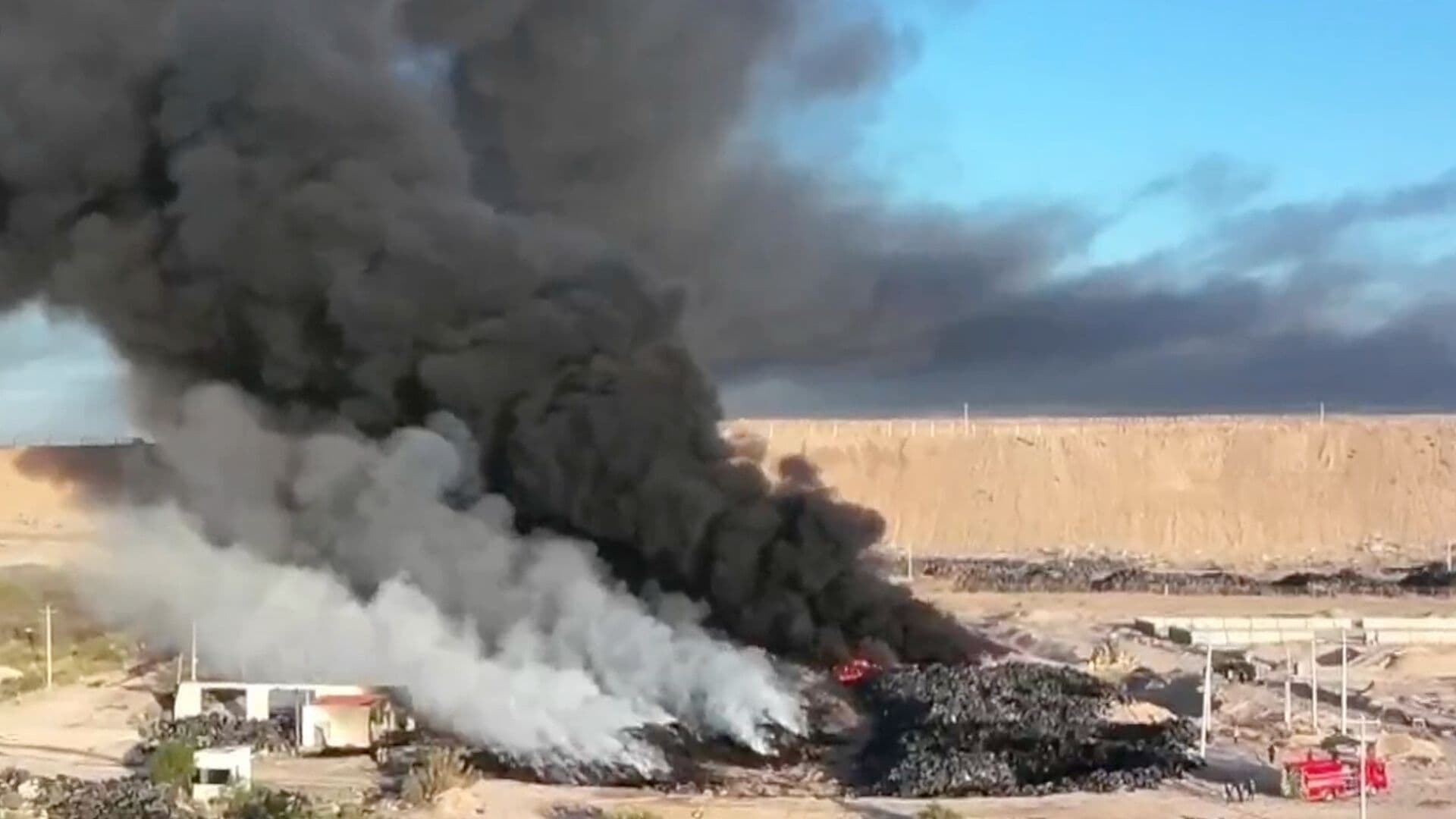 Denuncian Ante la FGR Incendio de Llantas en Relleno Sanitario de Ciudad Juárez
