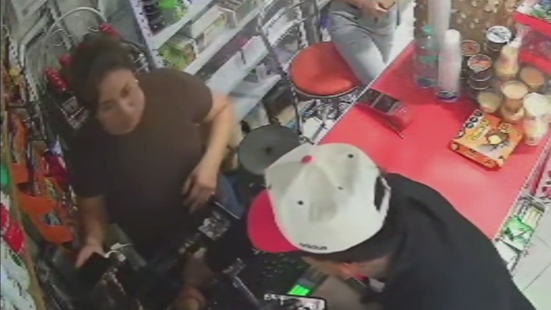 VIDEO | Sujetos Armados Asaltan Tienda en la Capital de Puebla