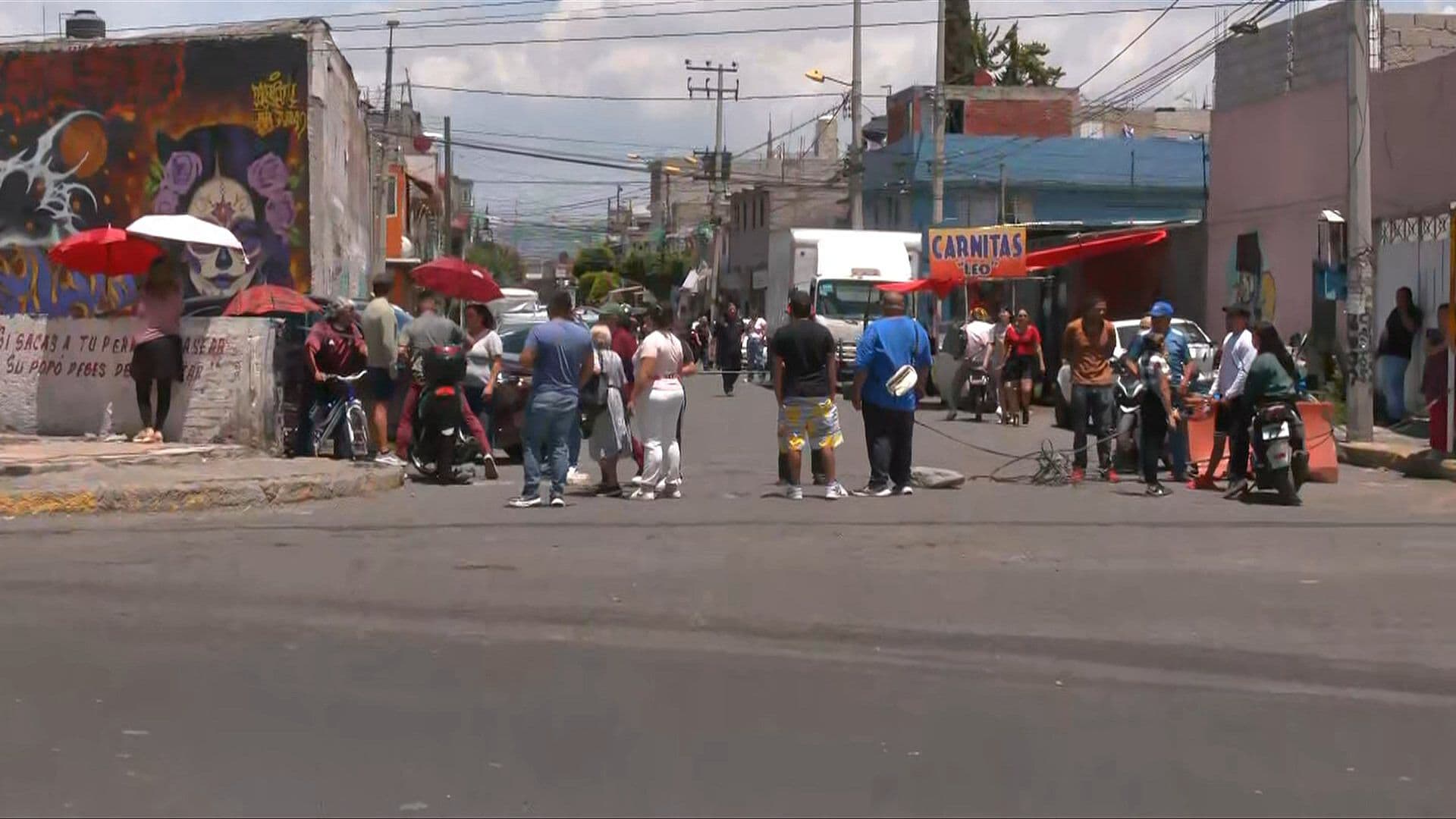 Habitantes de Nezahualcóyotl Bloquean Avenida Peñón Texcoco; Esta es la Razón