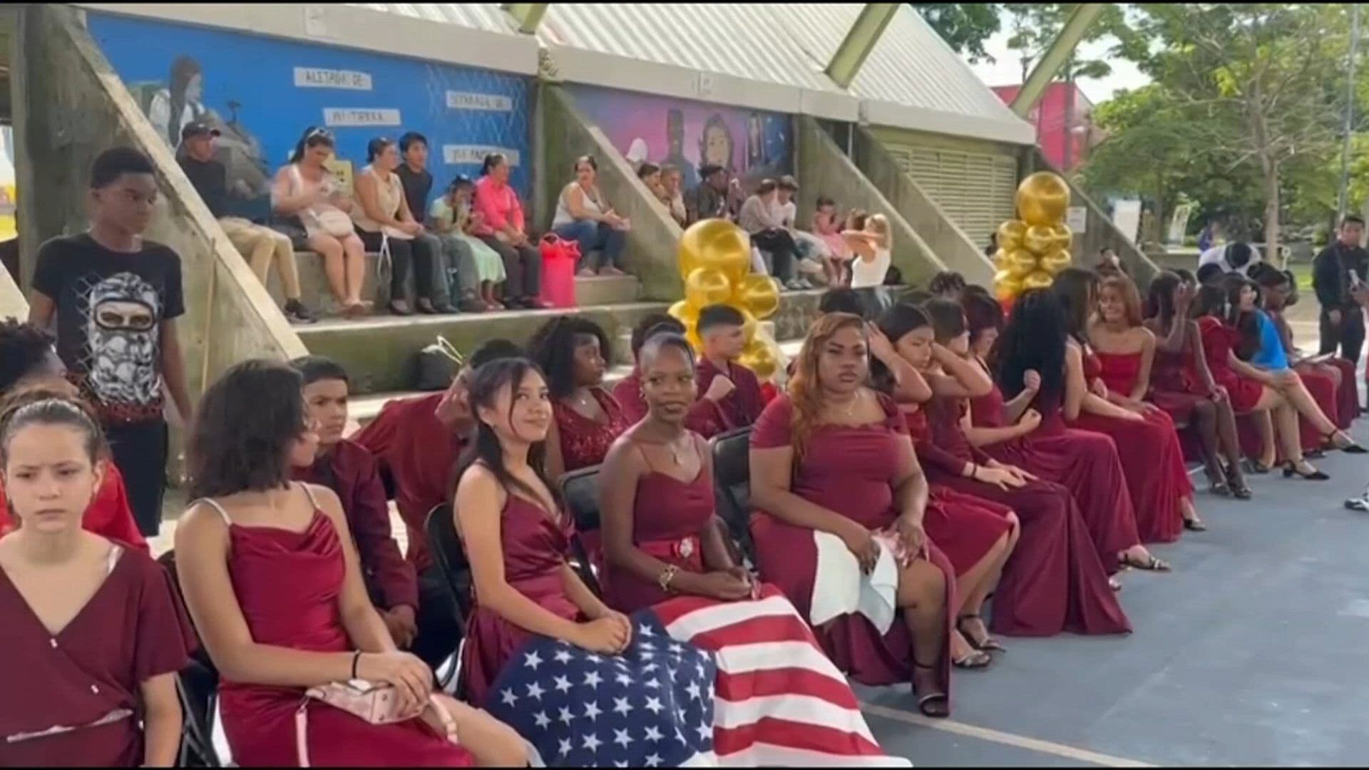 55 Migrantes de Distintas Nacionalidades se Gradúan en Tapachula, Chiapas