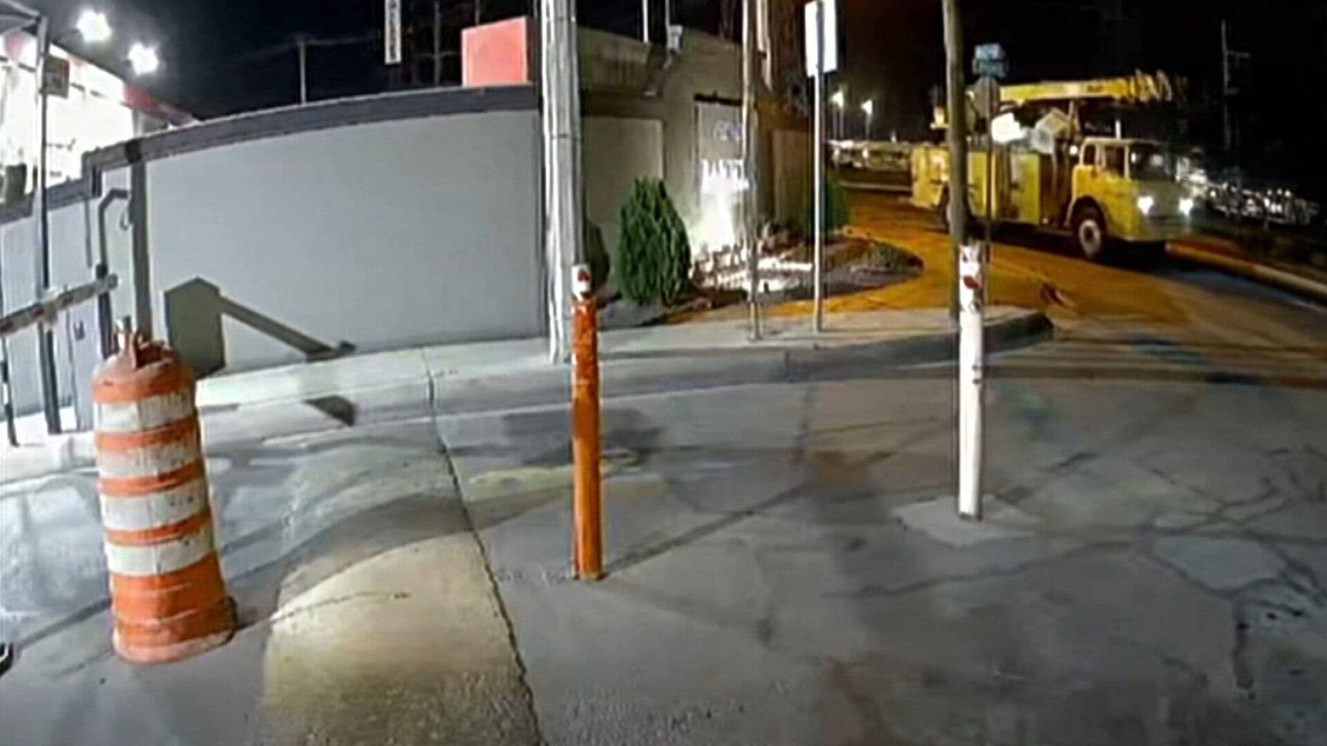 ¿Cómo lo Hicieron? Ladrones Usan Grúa para Desmontar y Robar un Transformador en Mexicali
