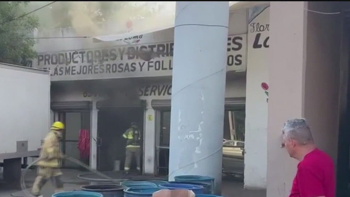 Se Quema Florería en Monterrey