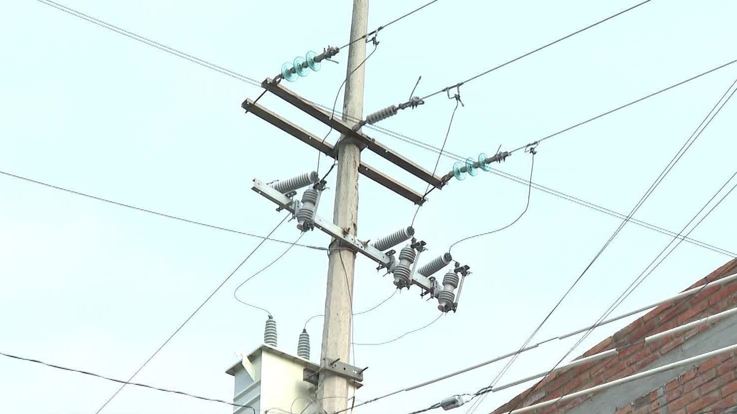 Hombre Muere Electrocutado Mientras Impermeabilizaba una Casa en El Salto