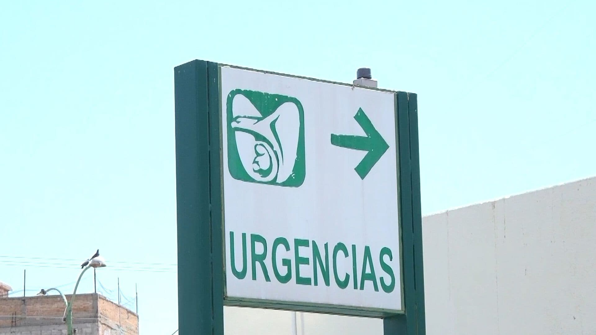 Hombre Sufre Quemaduras de Tercer Grado al Incendiar Tronco en Lerdo