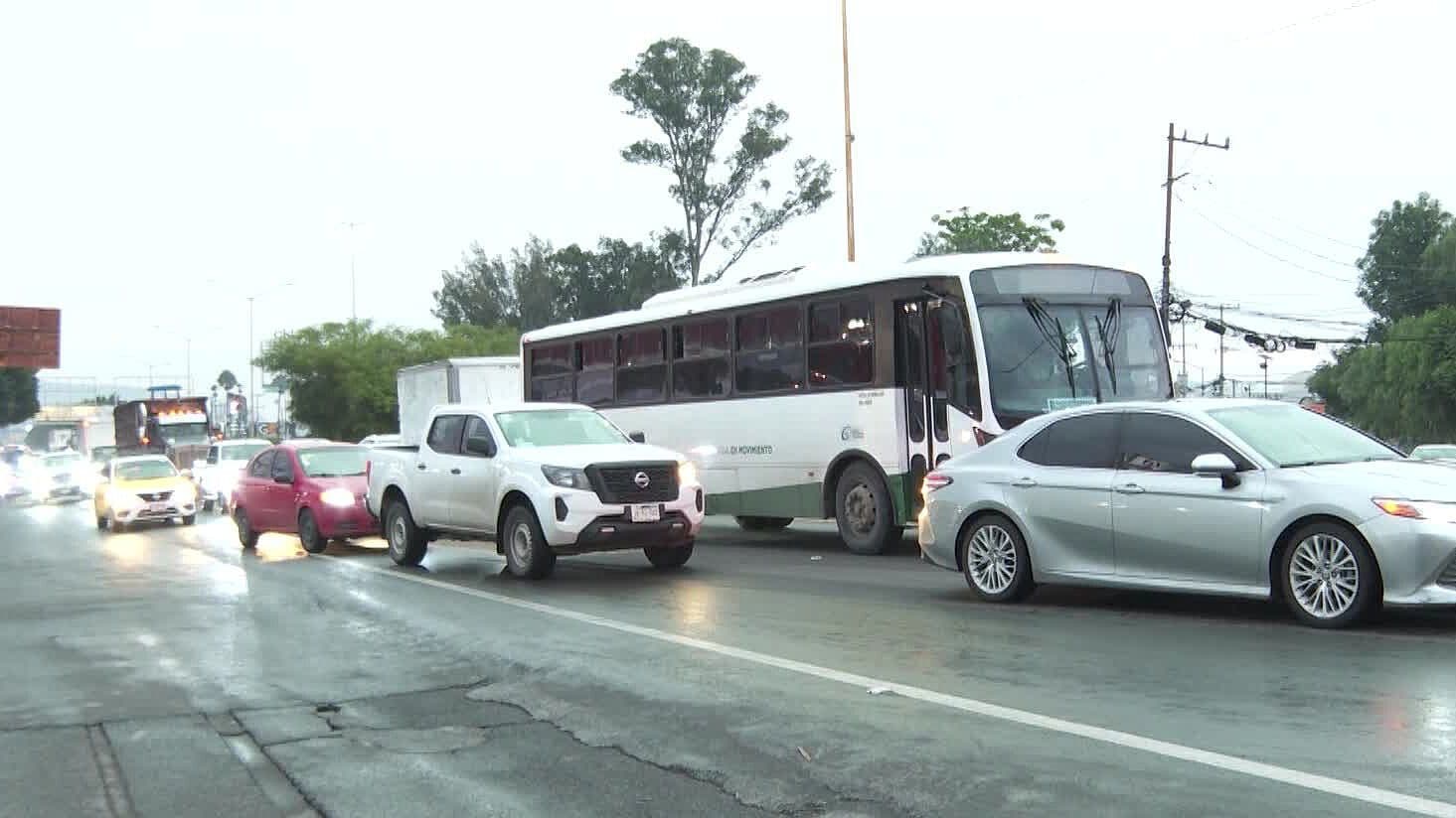 Muere Hombre Atropellado tras Intentar Cruzar la Carretera a Morelia, en Tlajomulco
