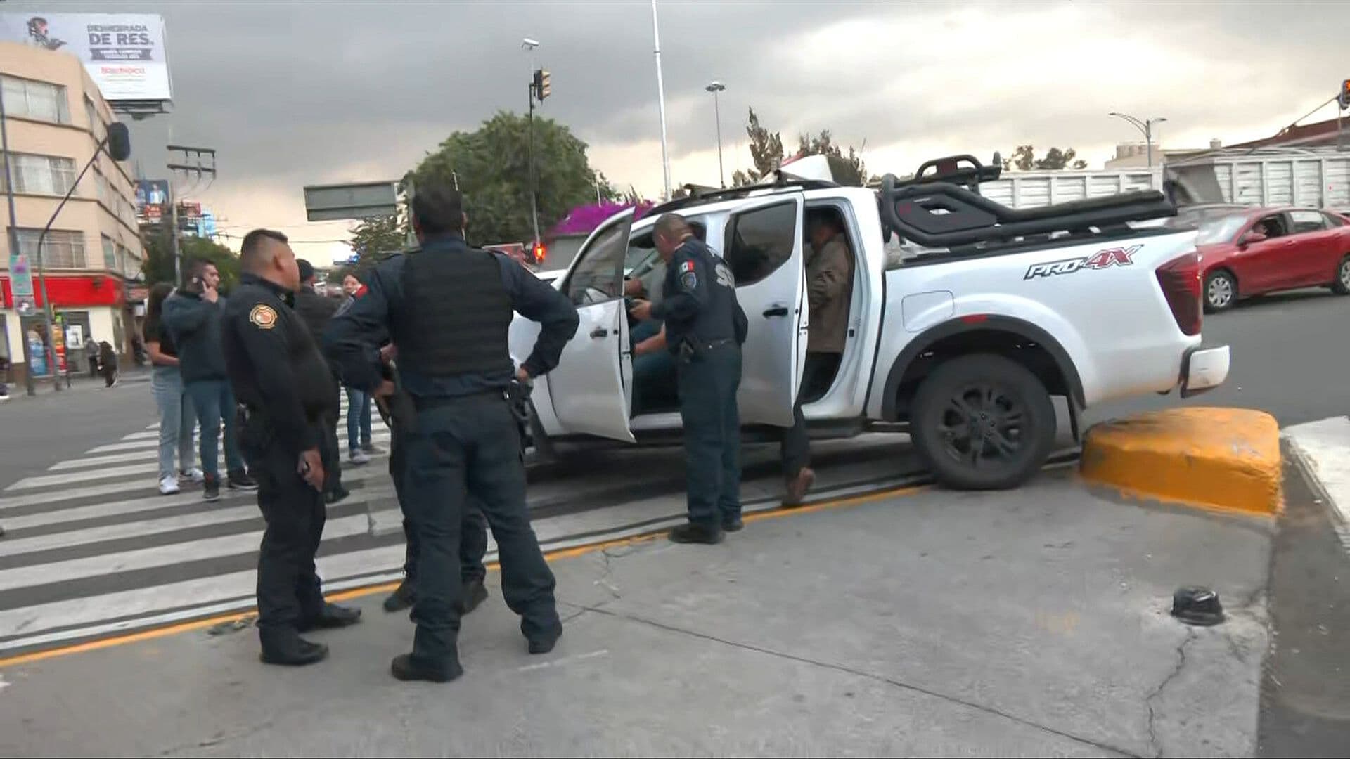 De los Cerrones a los Golpes: Pelea entre Automovilistas Deja Cuatro Lesionados en Miguel Hidalgo